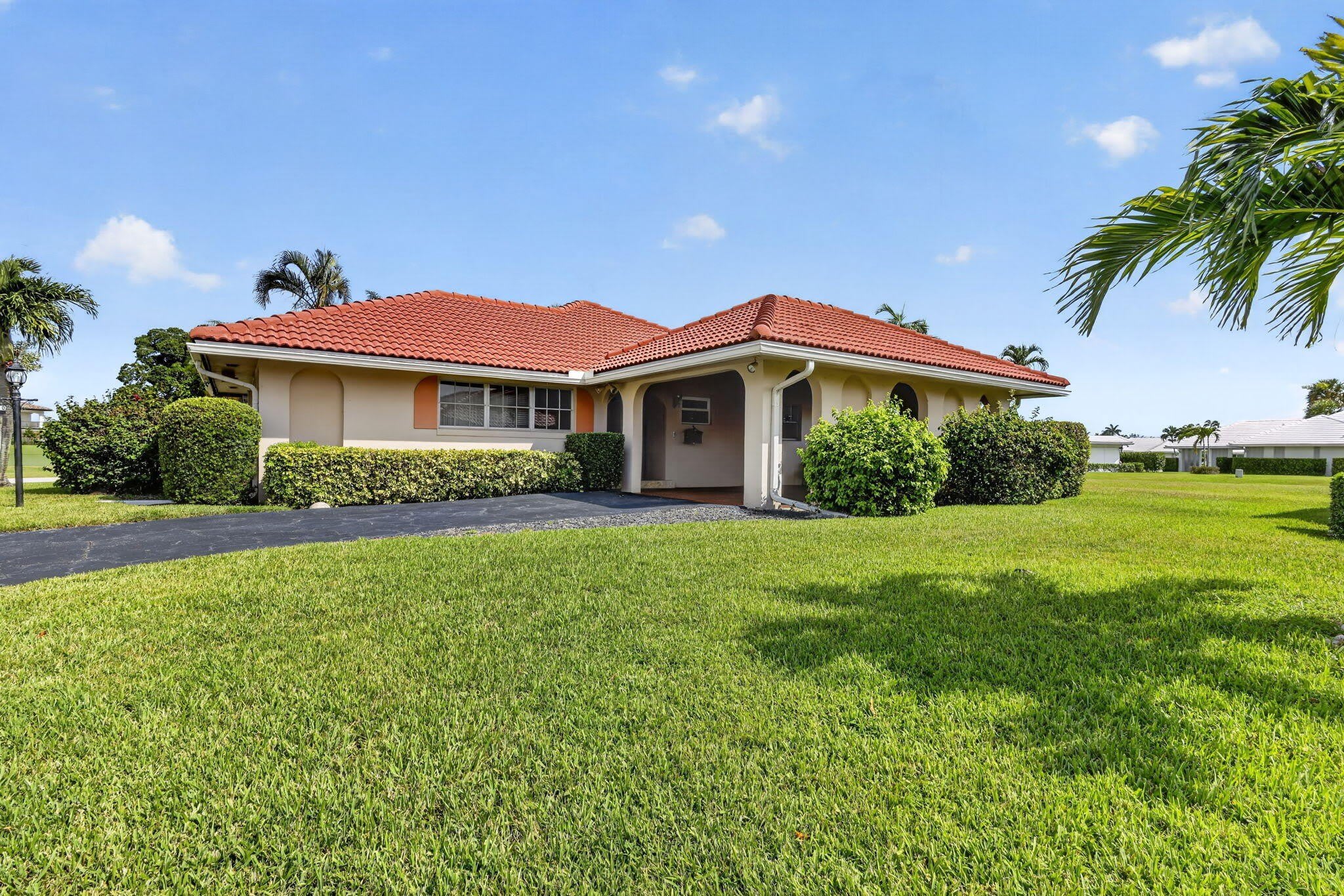 213 Rio Vista Circle – photo 2