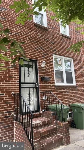 1835 N BOND Street – photo 1