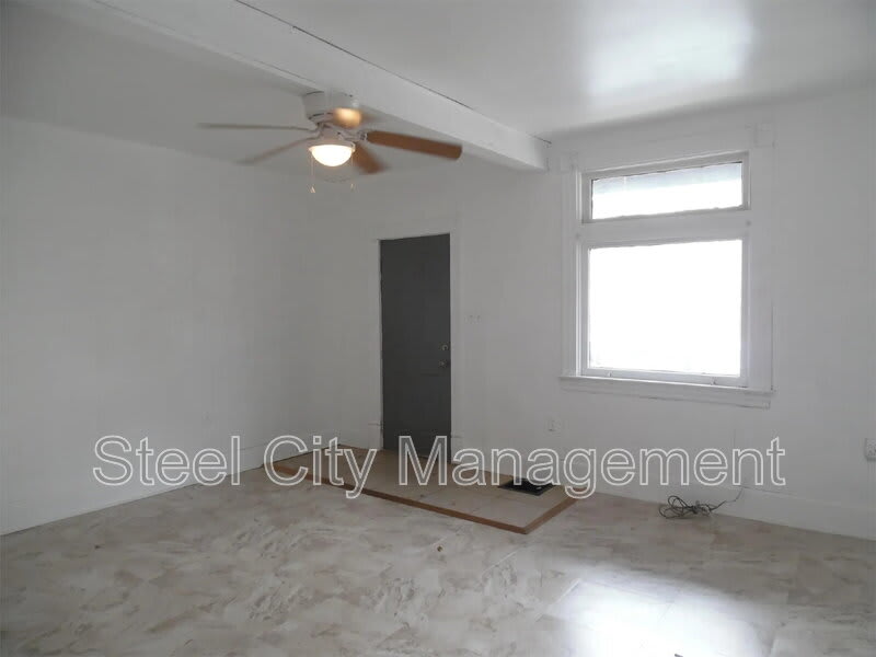 12 Cuyler Avenue – photo 2