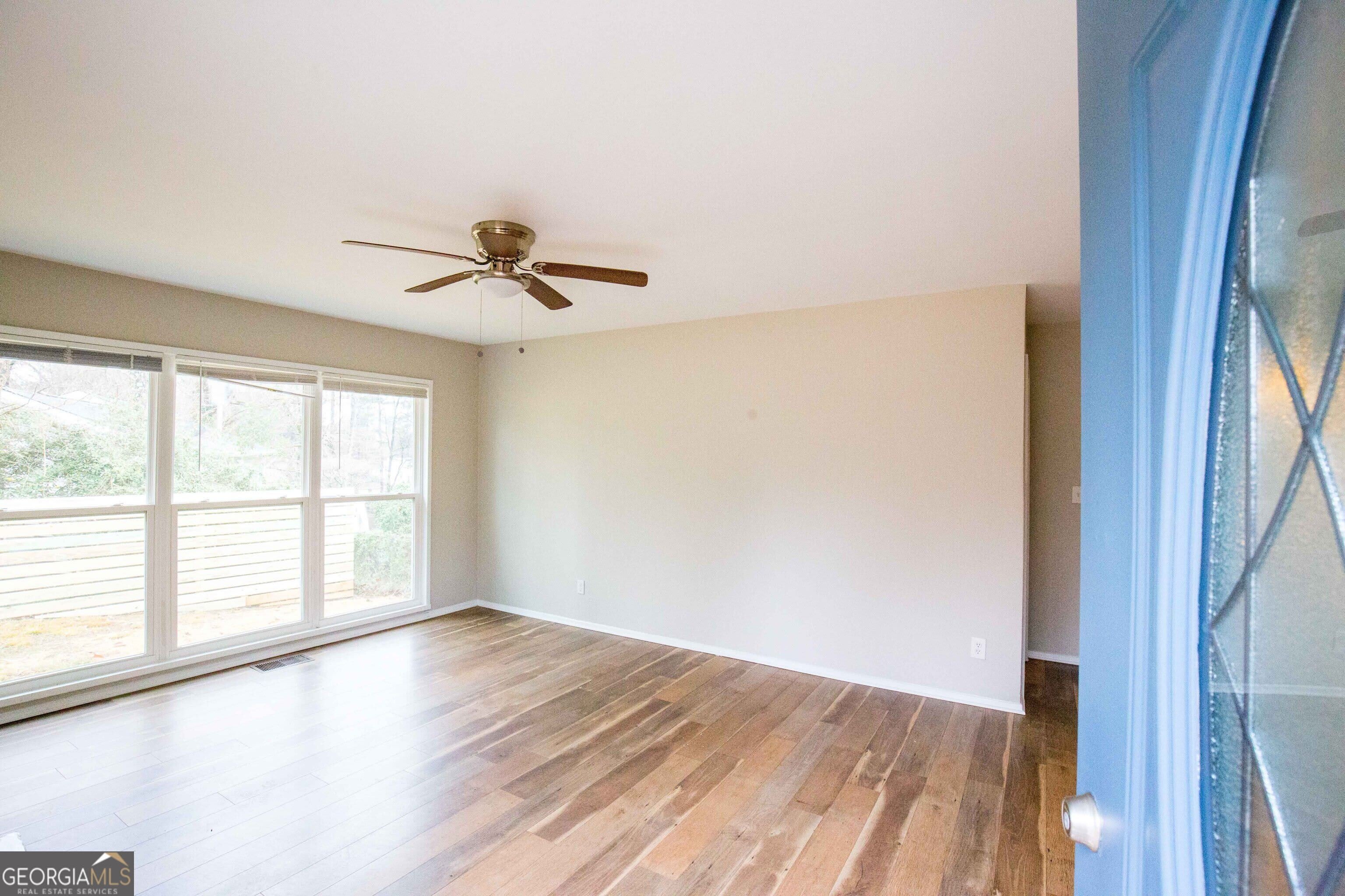 5022 Fairmont Road SE – photo 4