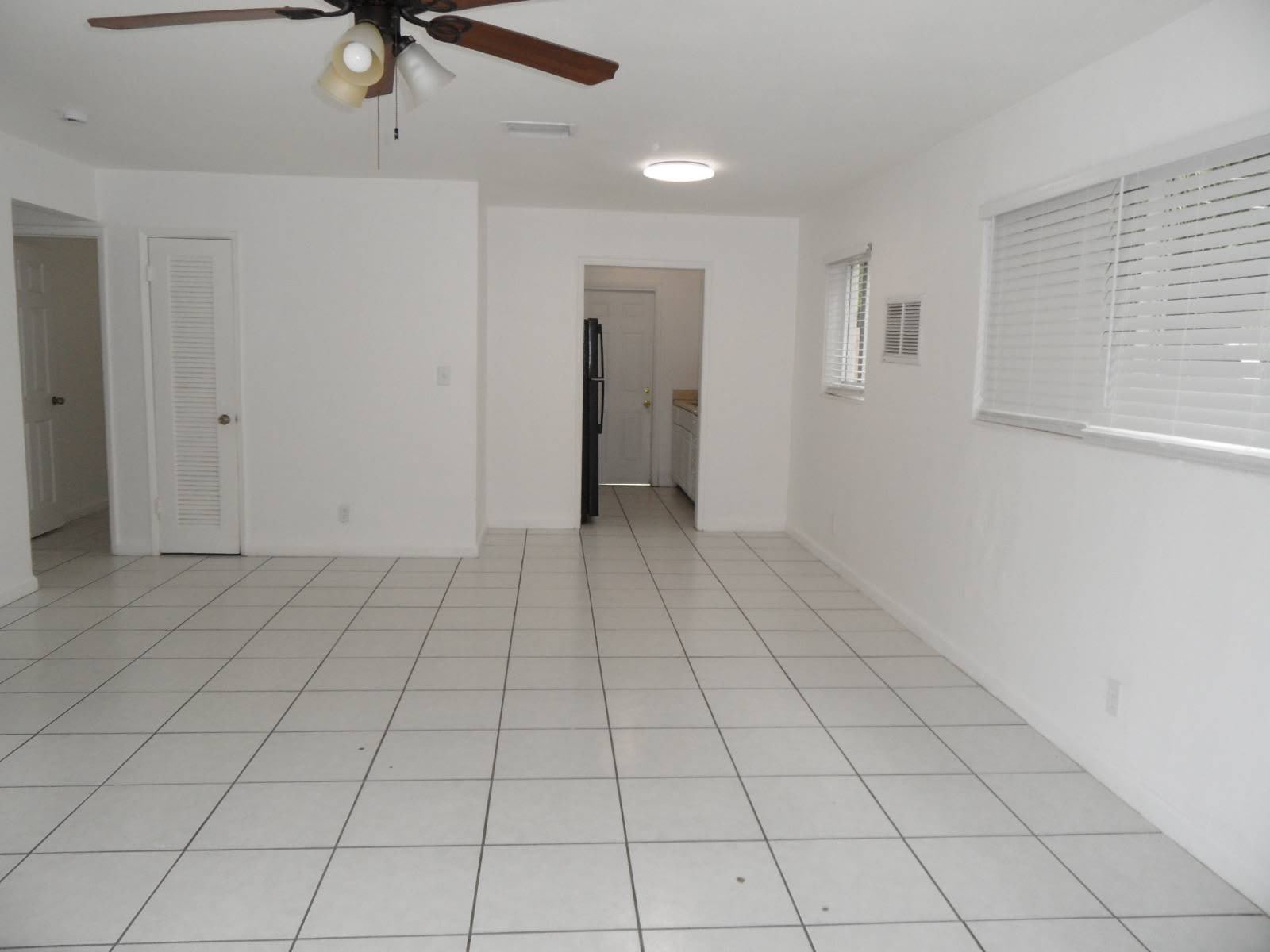 3021 NE 7th Ave – photo 1