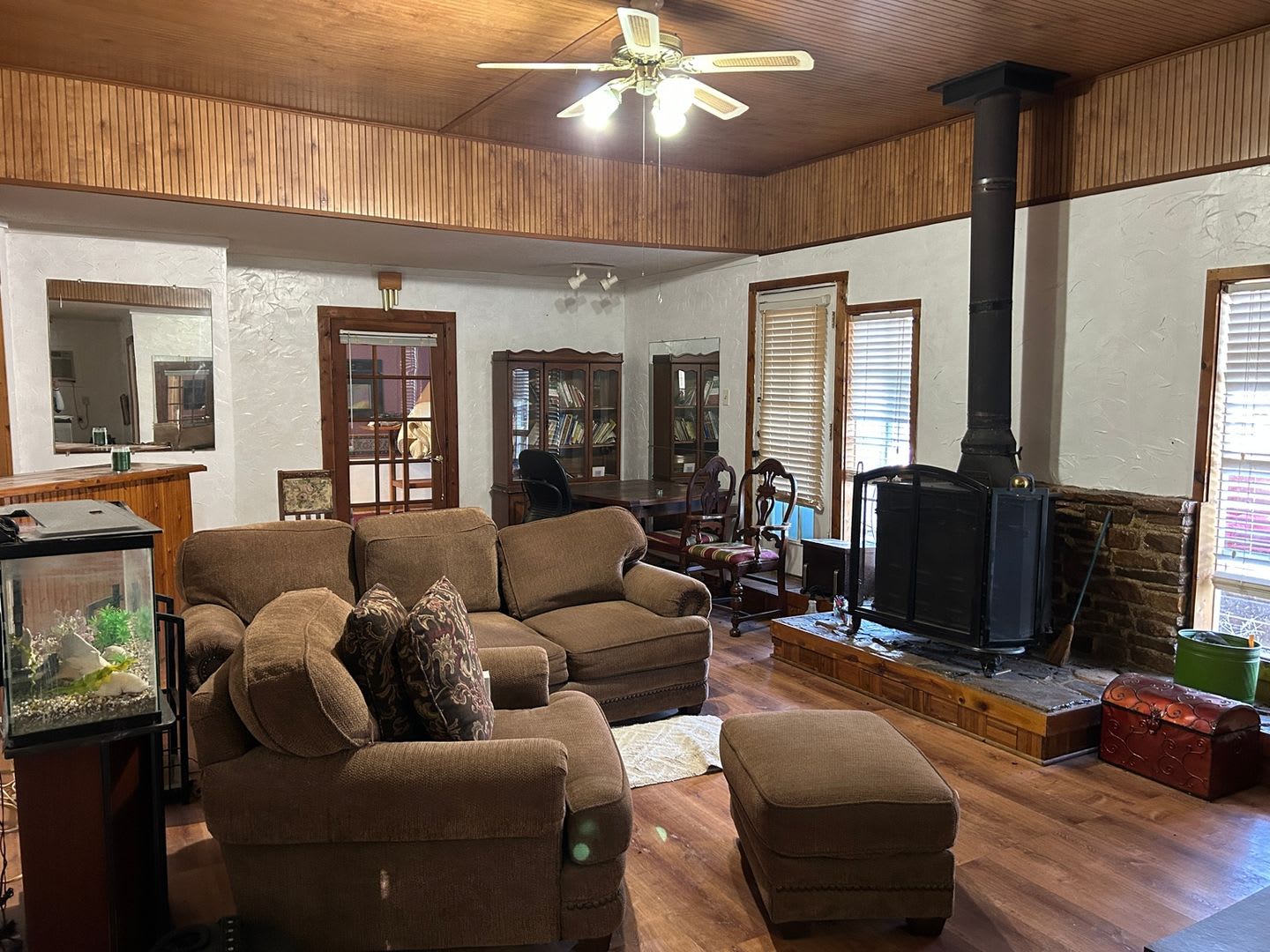 Spacious 4BR House in Brownsboro – photo 2