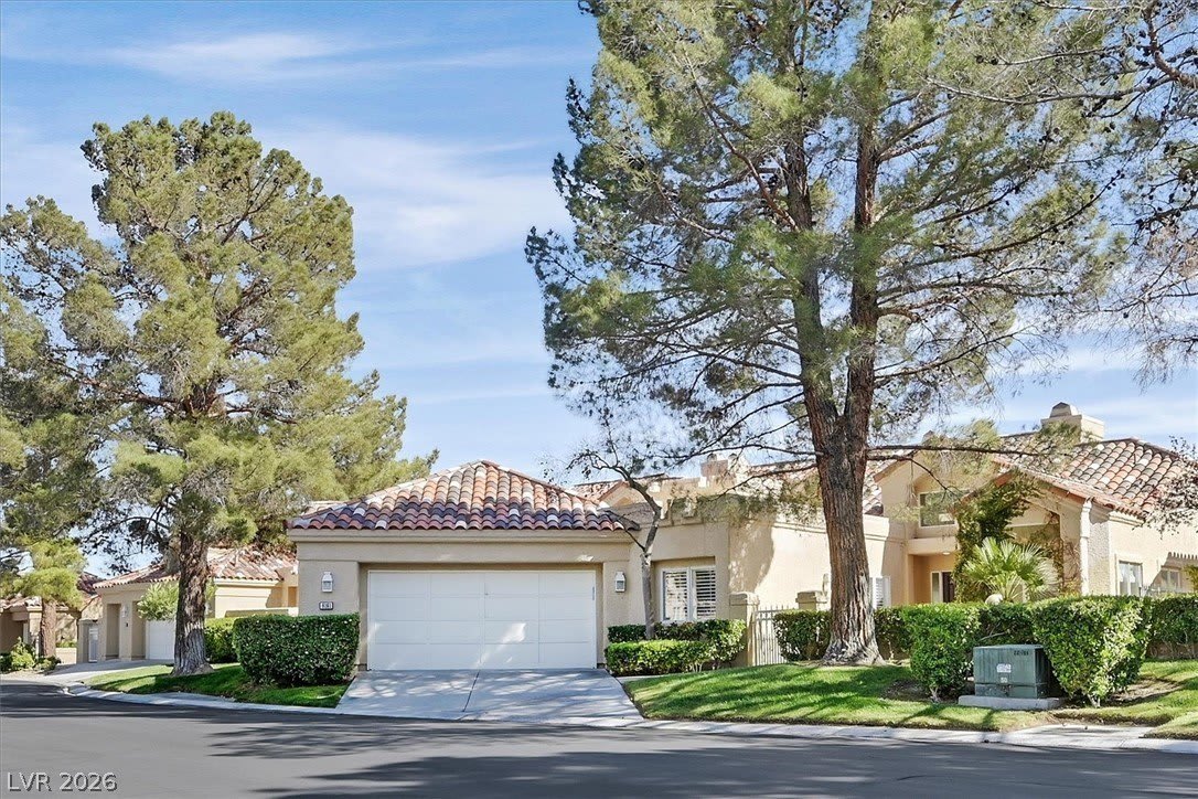 8161 Round Hills Circle – photo 1
