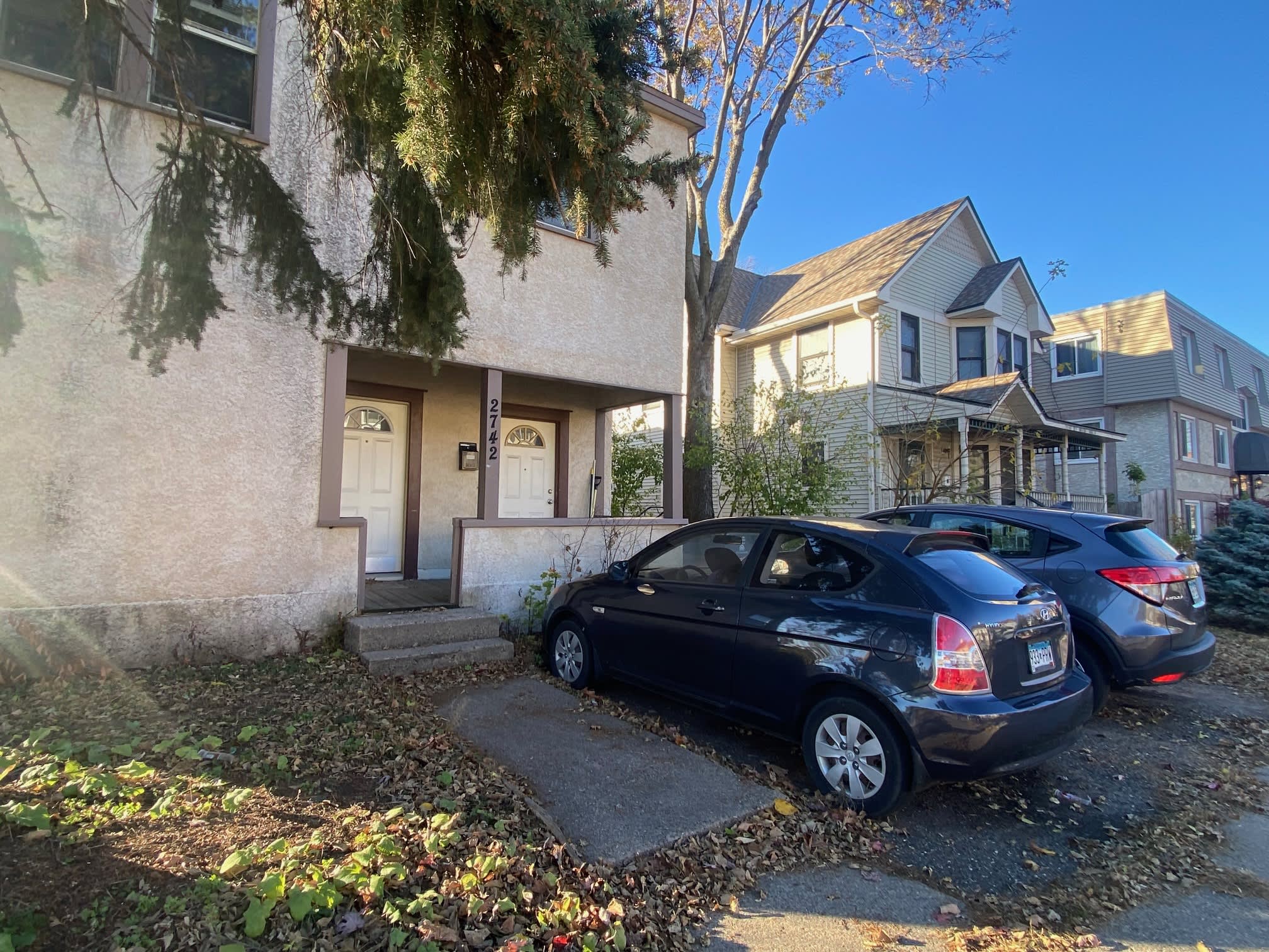2742 Grand Ave S Unit 1 – photo 3
