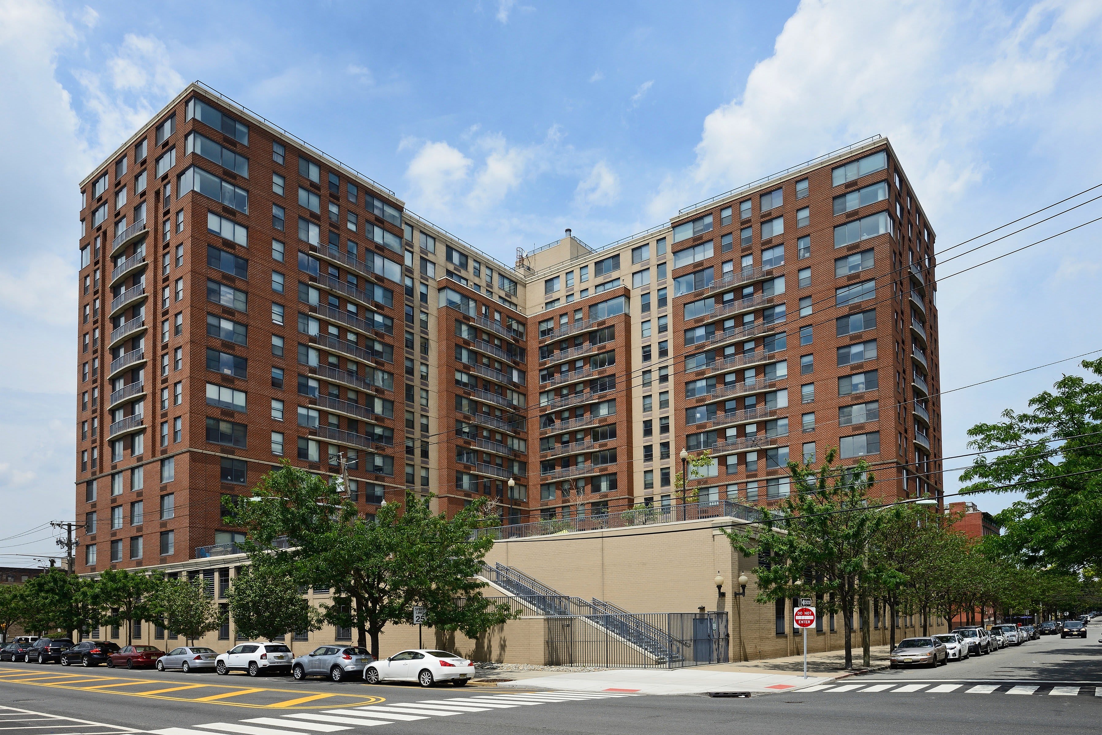 77 Park Avenue – photo 2