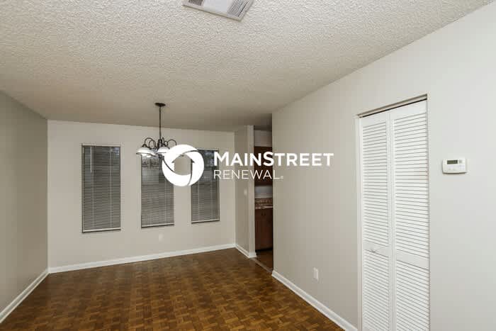 171 Okeefe Street Southeast – photo 5