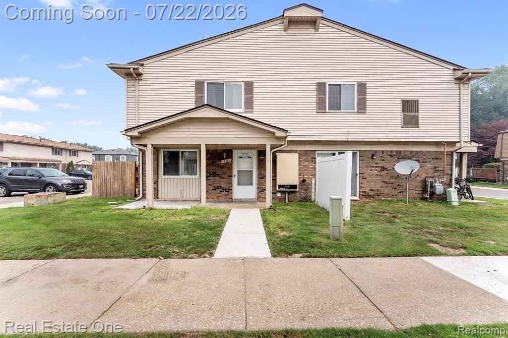 15588 Dupage Boulevard – photo 2