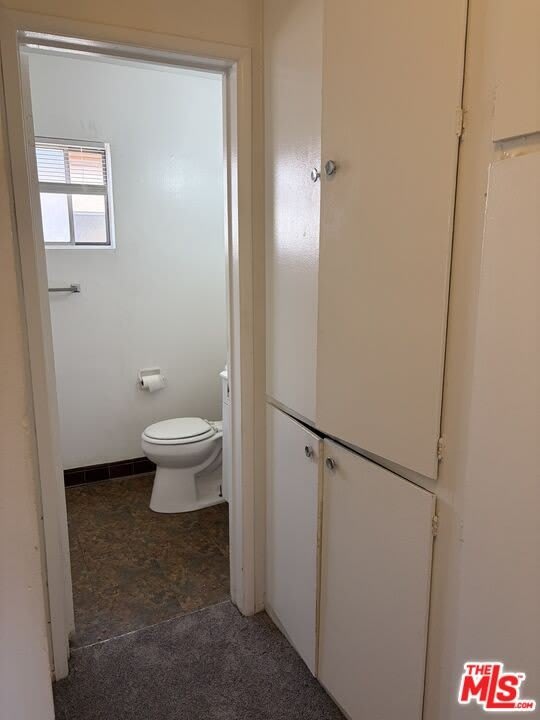 510 W Hyde Park Blvd – photo 4