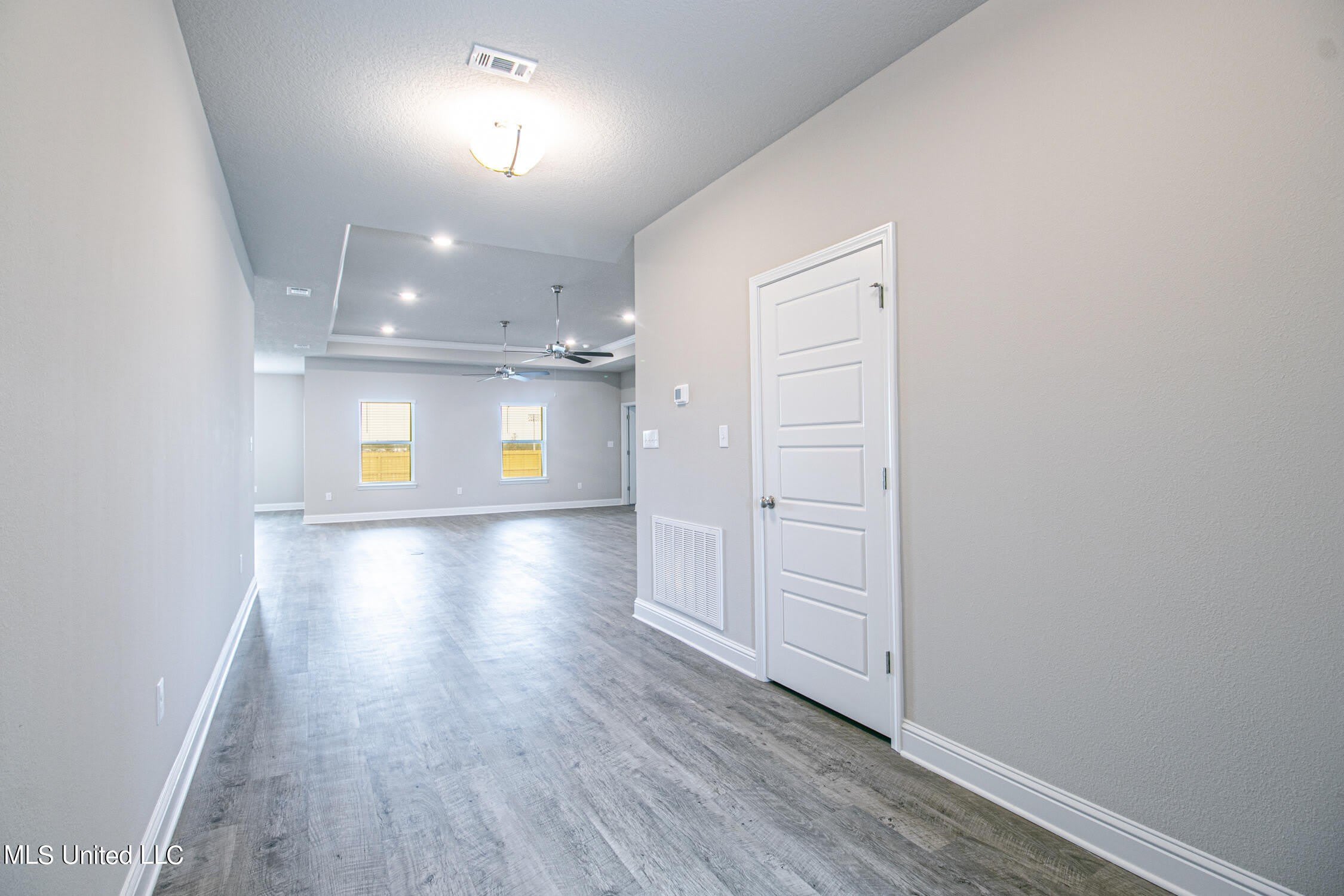 5209 Fairbury Way – photo 4