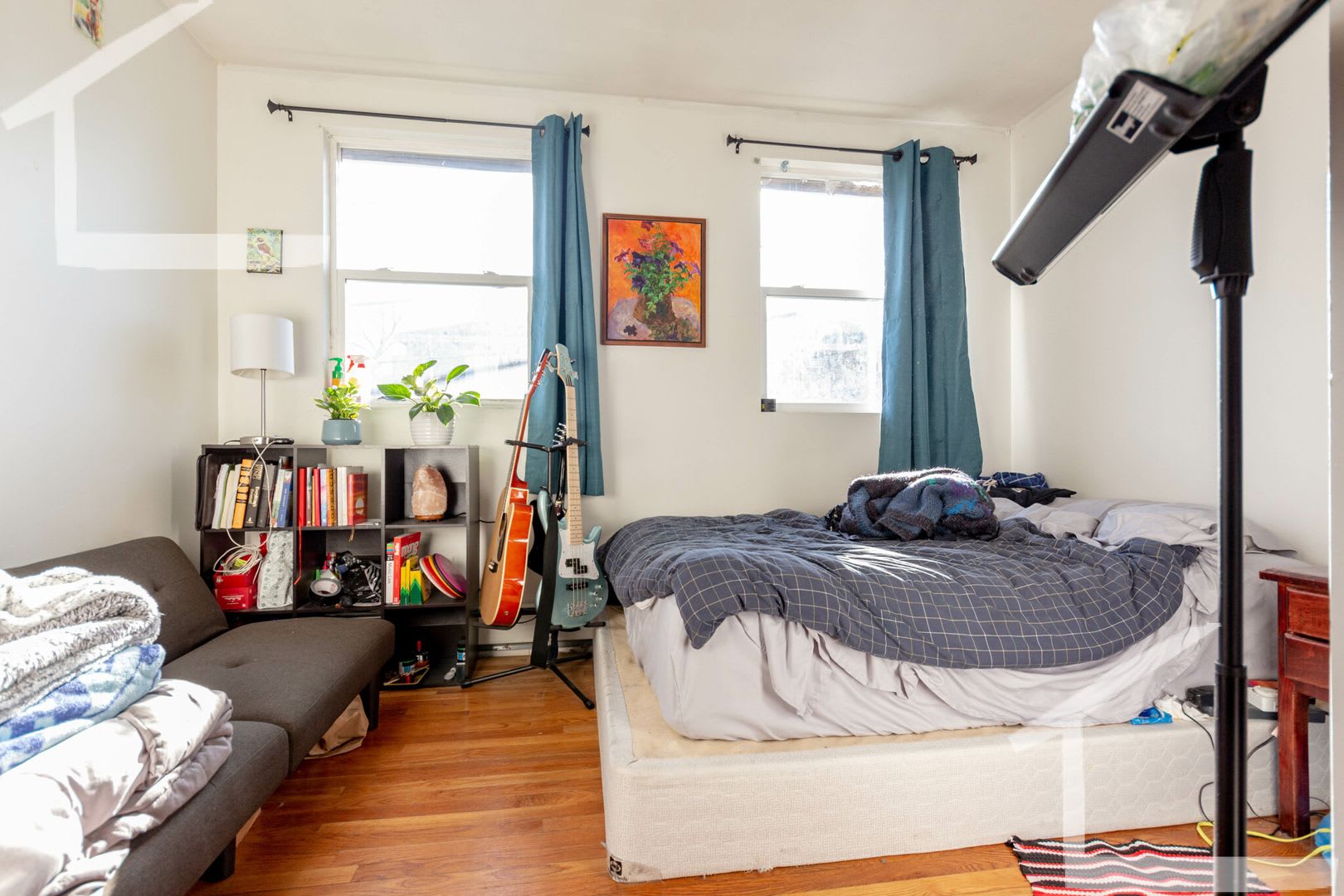 Nice 4 Bed In Allston – photo 1