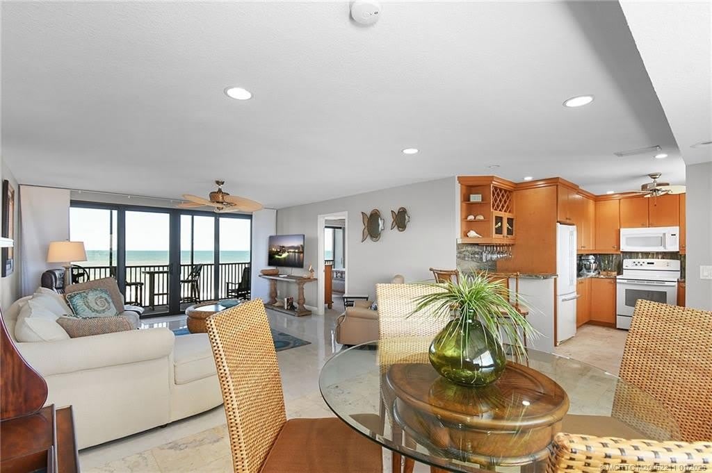 2375 NE Ocean Boulevard – photo 4