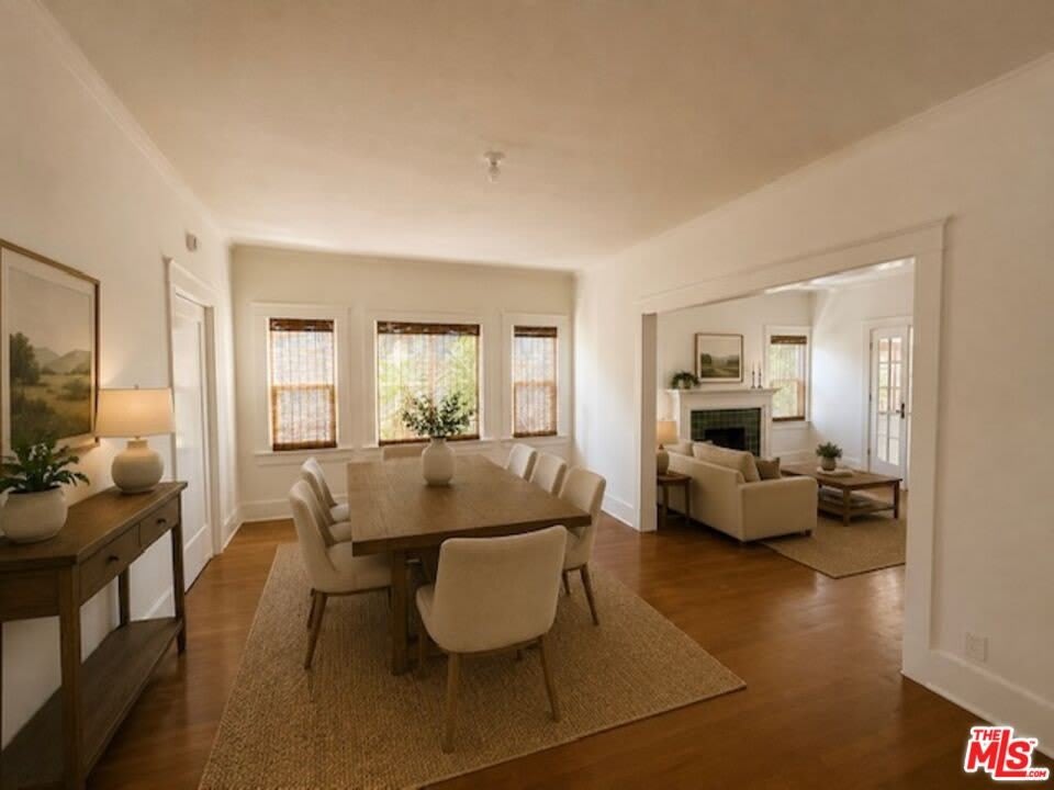 2011 N Vermont Ave – photo 4
