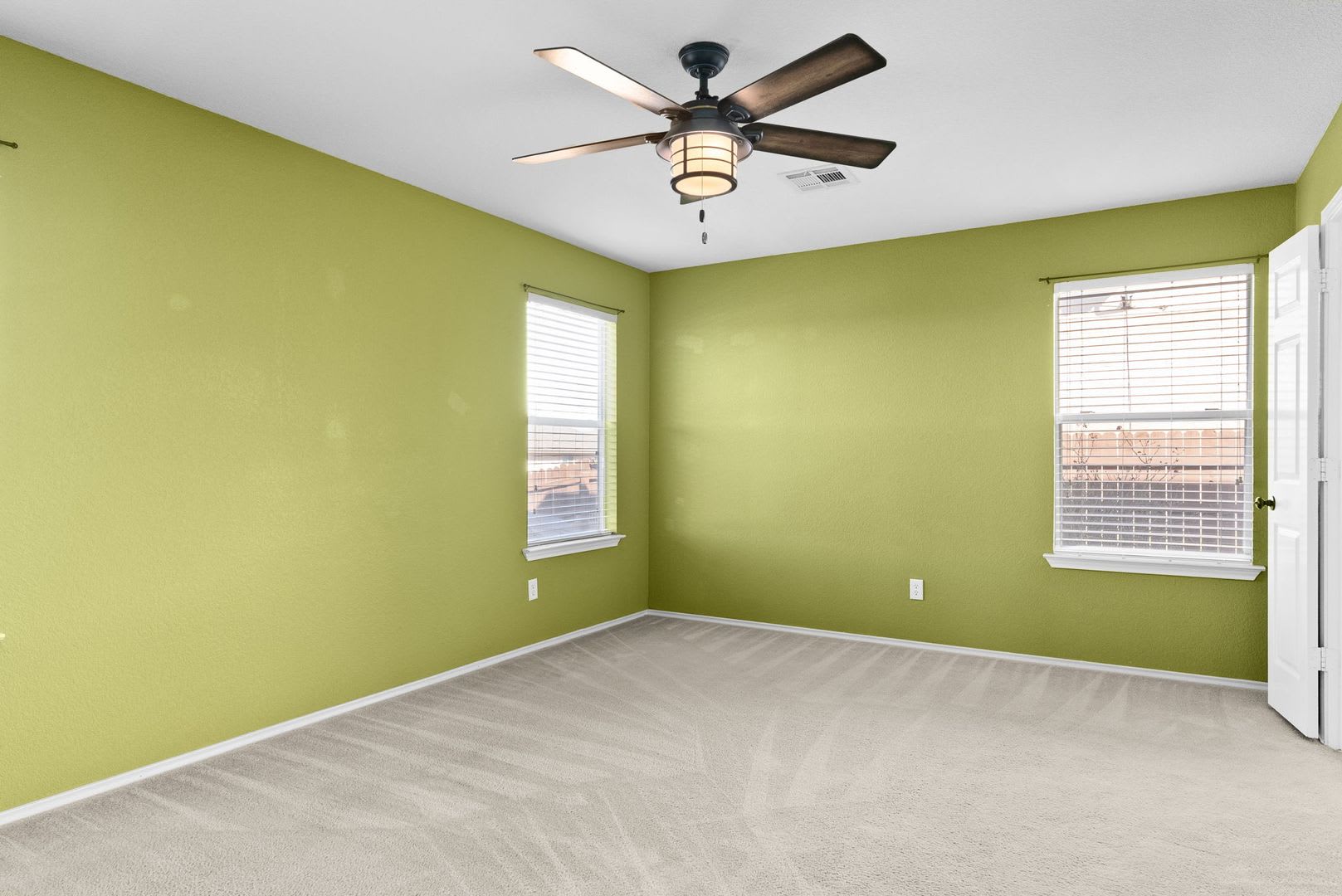 6303 Blayney Dr – photo 3