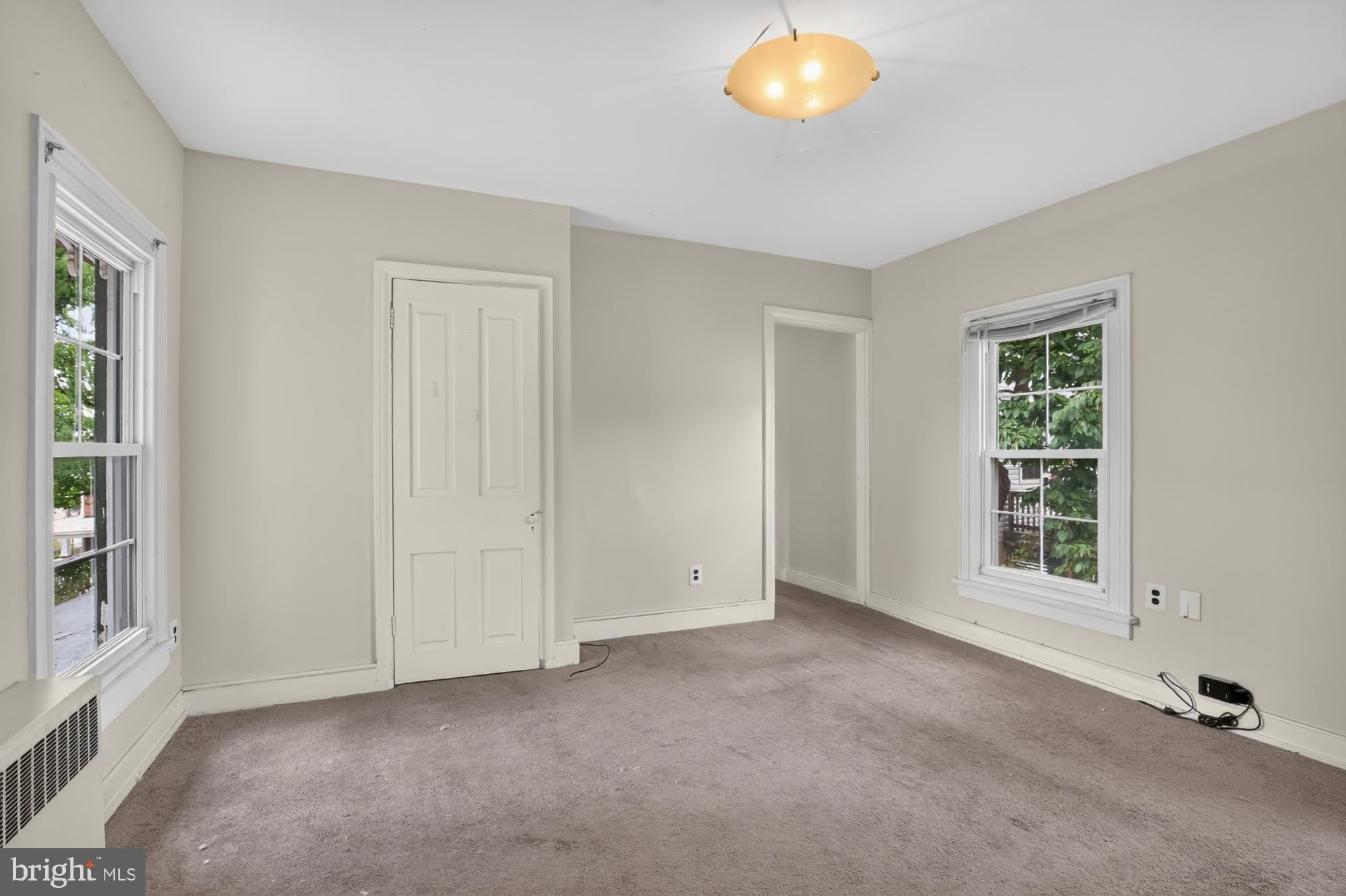 350 GREEN Lane – photo 5