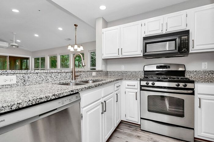767 Southwest Drive – photo 5