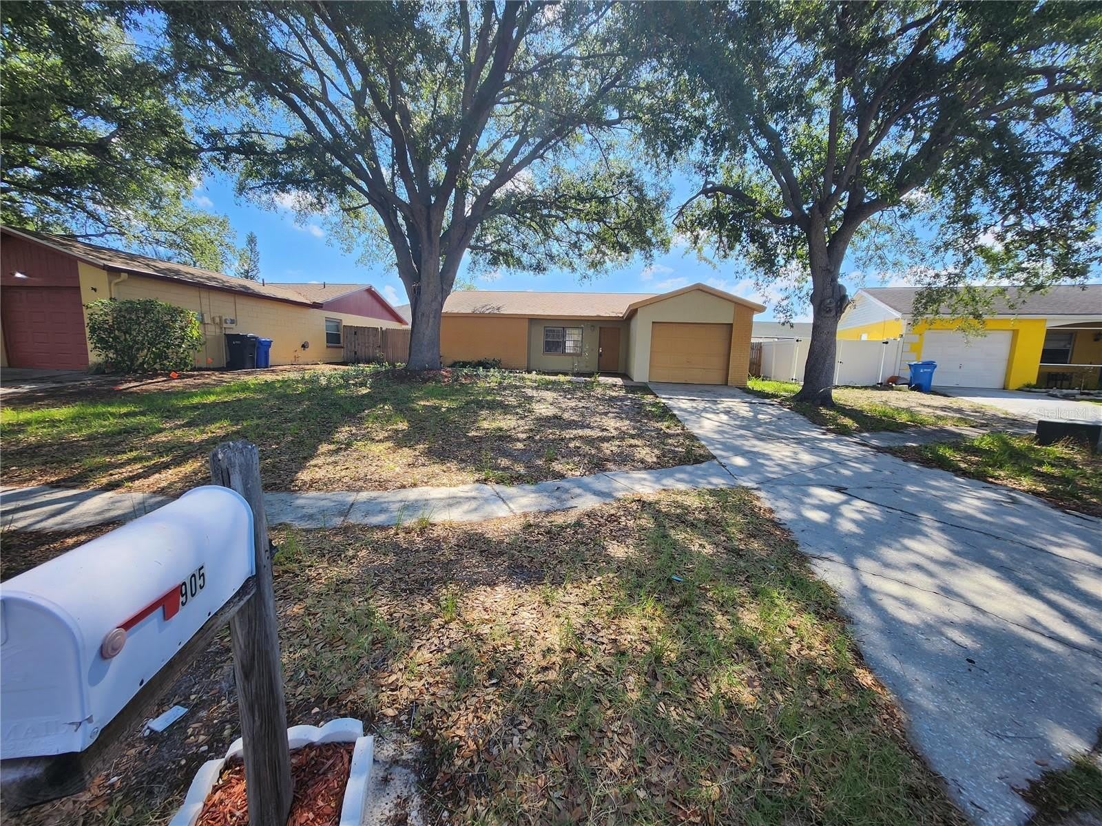 905 OLD FIELD Drive – photo 1