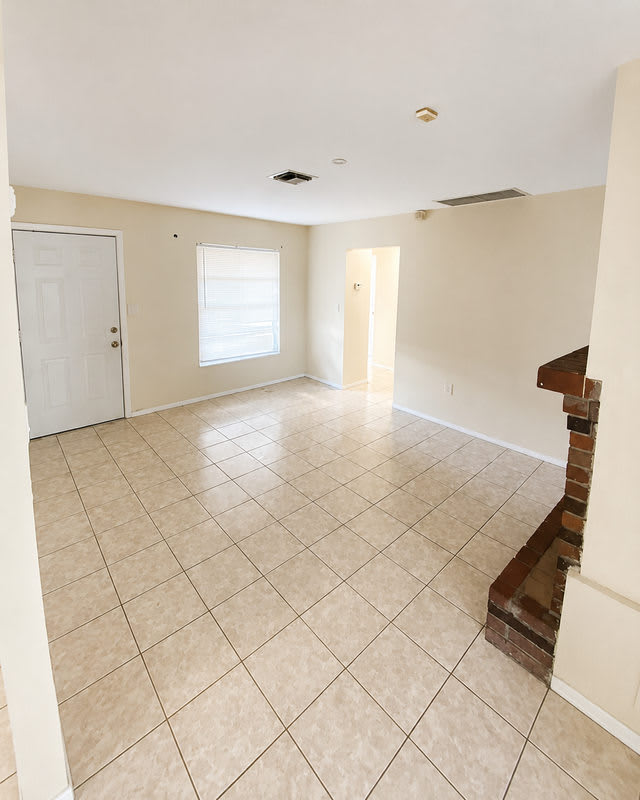 2985 Saint Charles Street – photo 3
