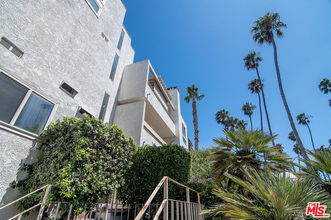 901 5th St – photo 2