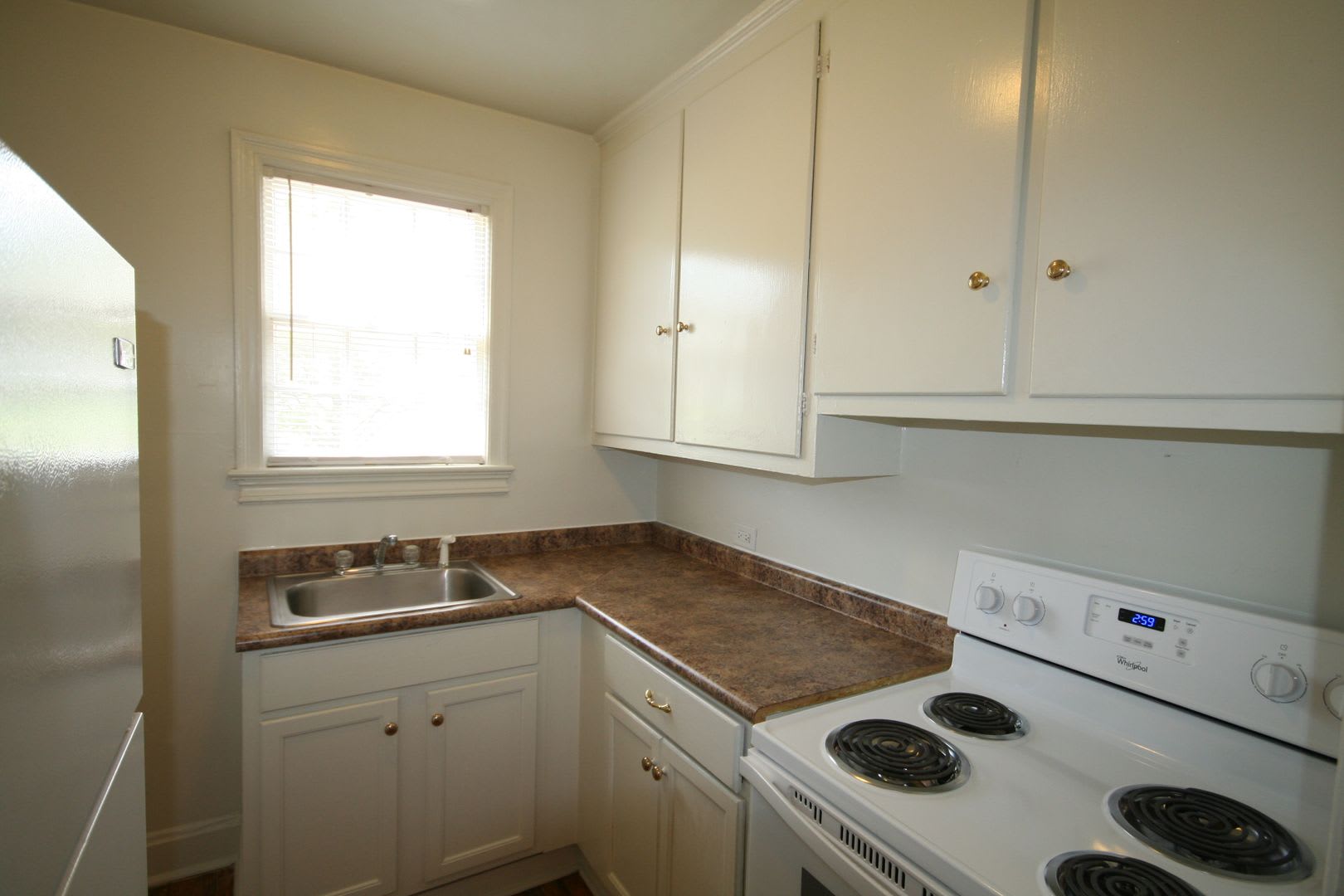 Charming 1BR duplex. Walk to 9th St. and DUKE! – photo 5