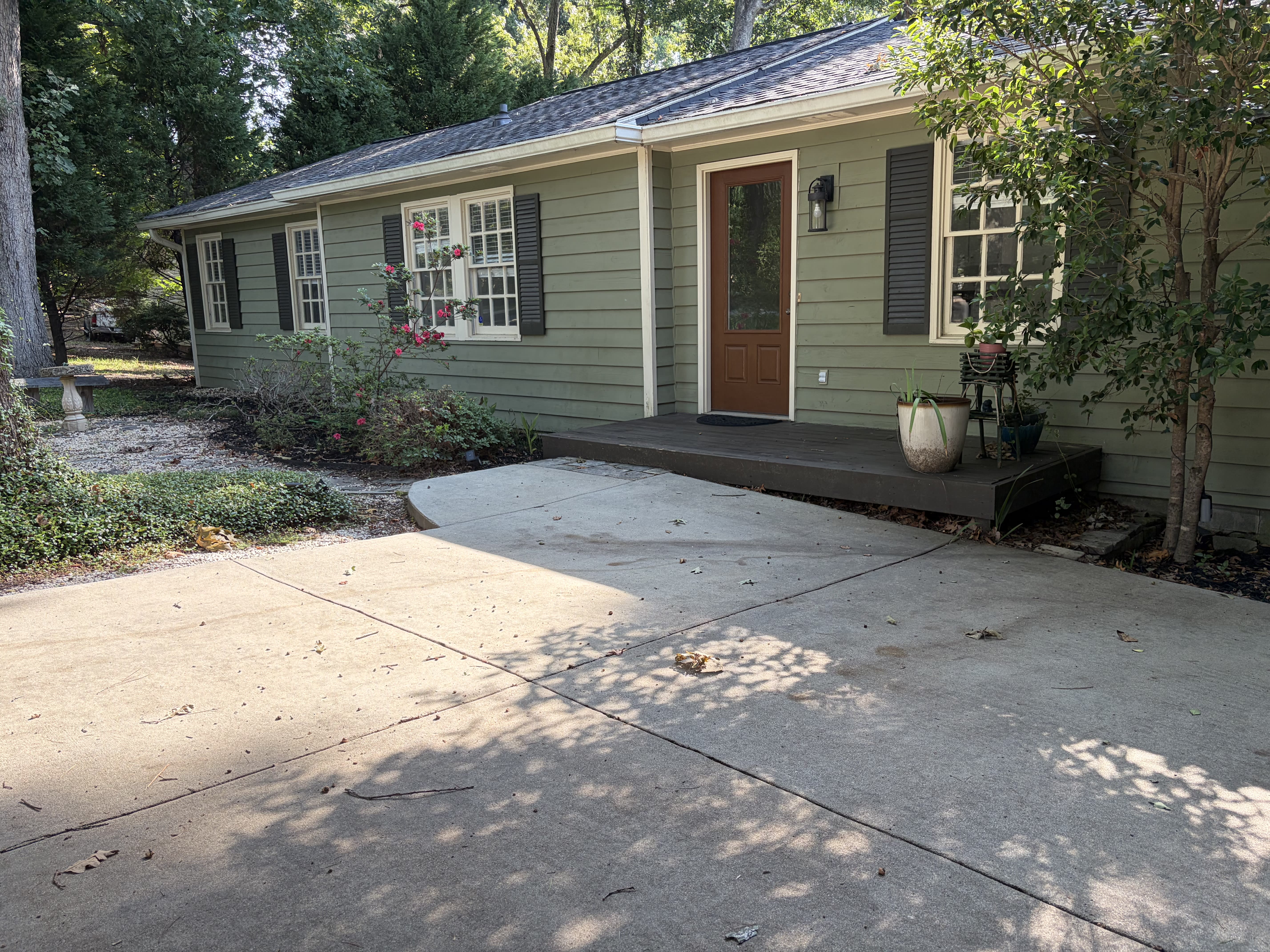 1047 Hilton Point Rd – photo 1