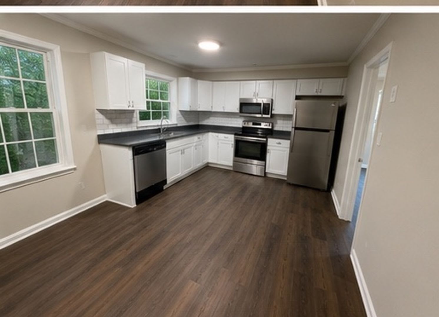 Newly Renovated 3 Bedroom Brick House Near Pendleton Elementary – photo 3