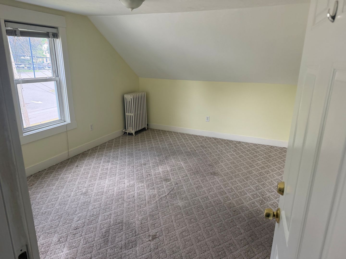 Charming 1 Bedroom 1 Bath Apt In Middleboro – photo 2