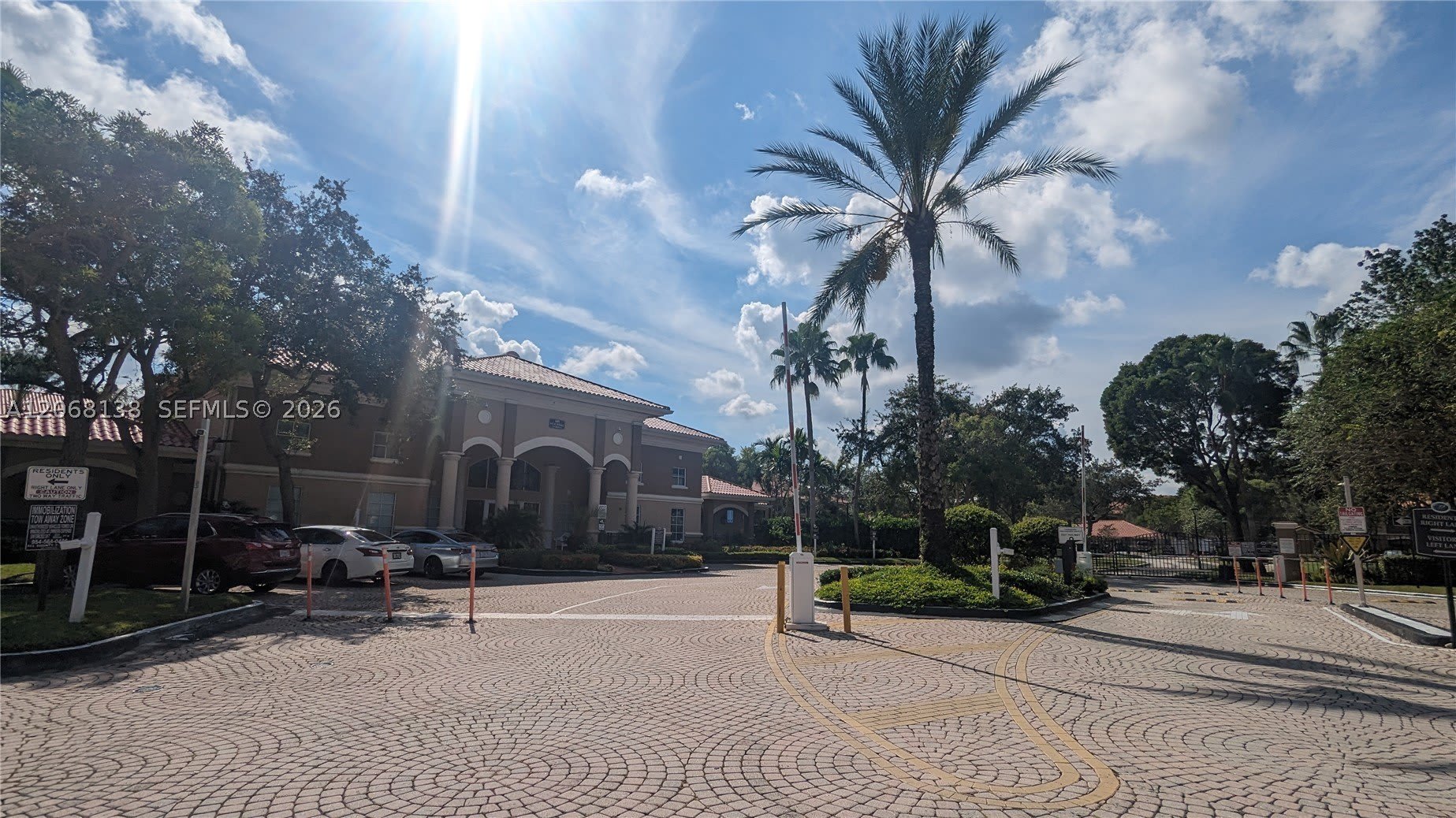 101 SW 117th Ave – photo 3