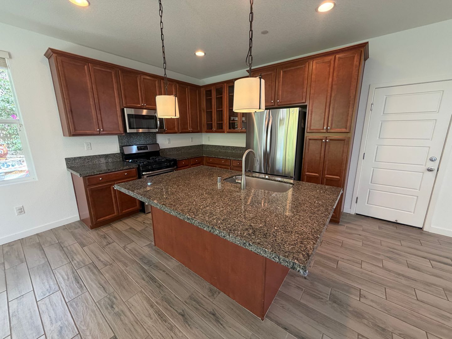 3 Bedroom 2 5 Bathroom Mckinley Village Single Family Home – photo 5