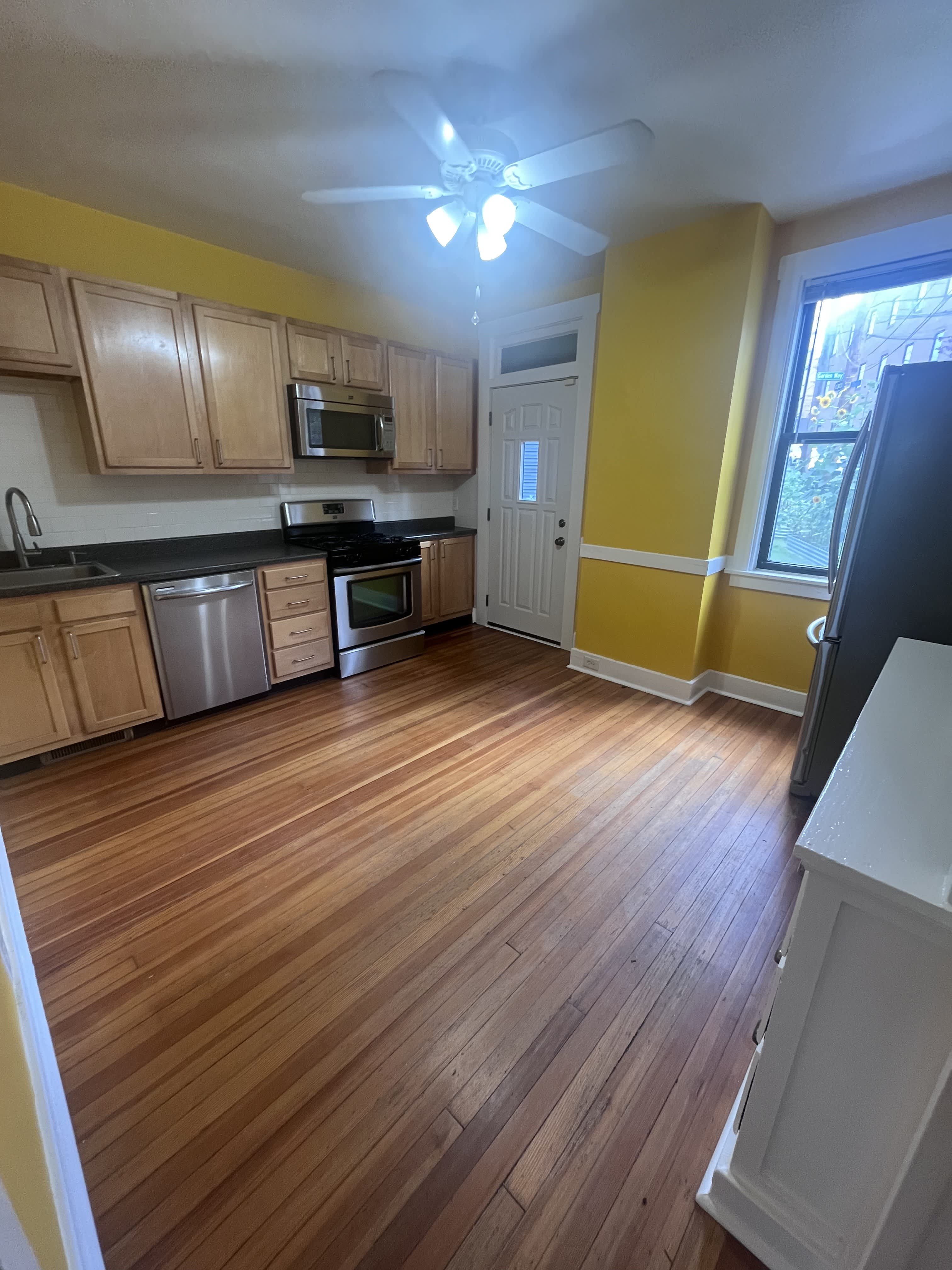 4202 Calvin Street – photo 5