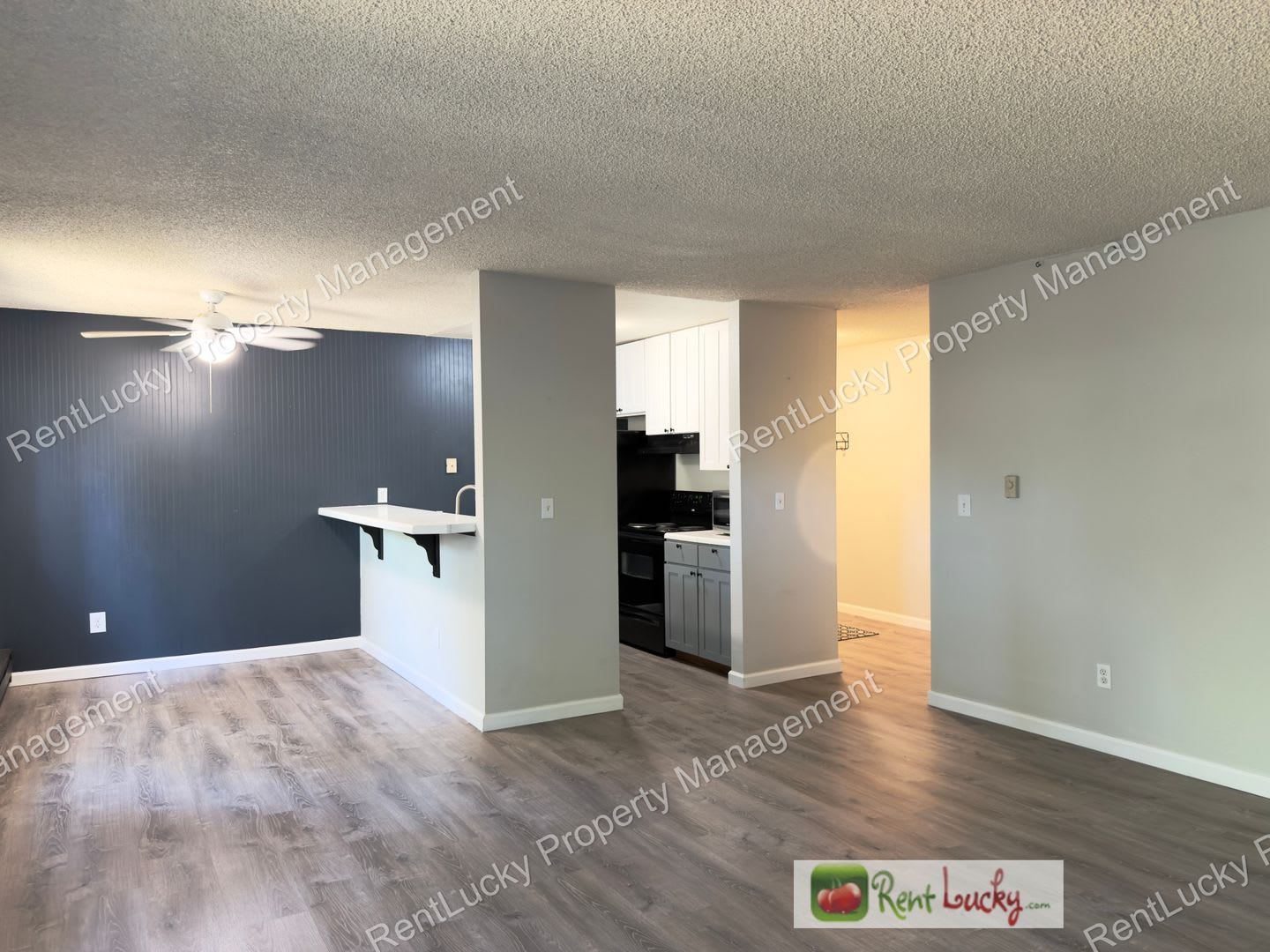 Great 2 Bedroom in Federal Way! Utilities INCLUDED! Tour Today! – photo 2