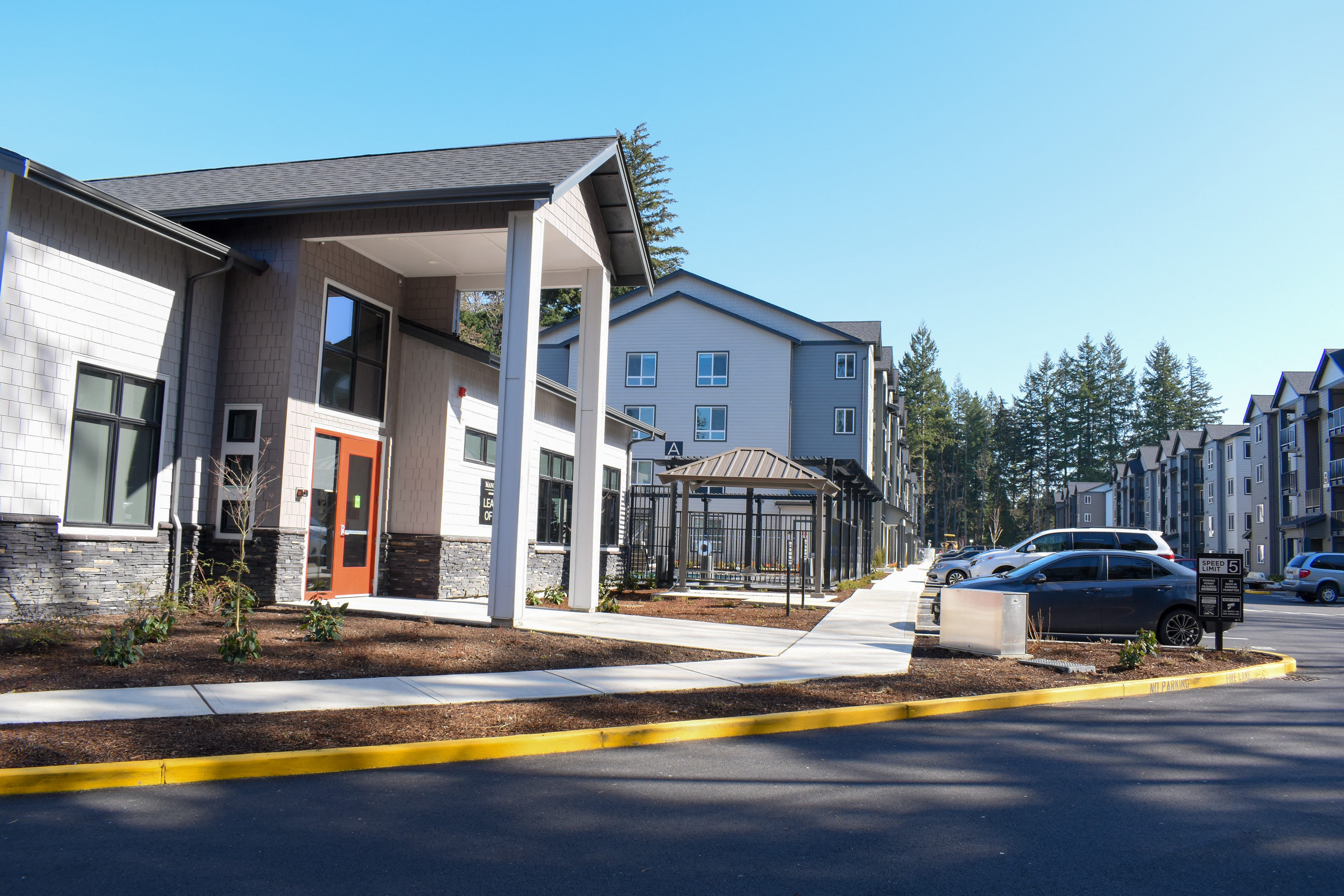 Manor Way Apartments – photo 2