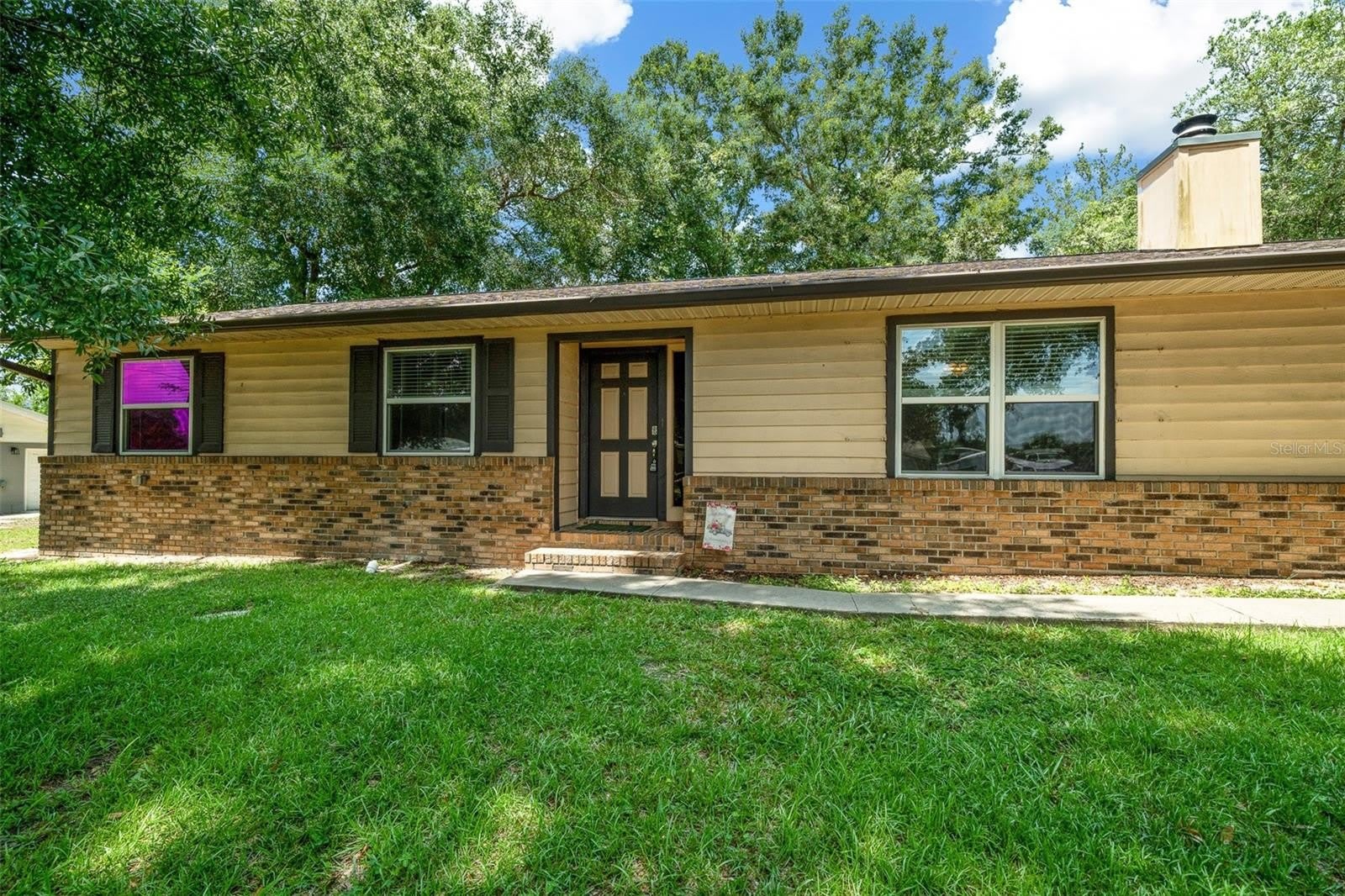 1820 Se 57Th Avenue – photo 1