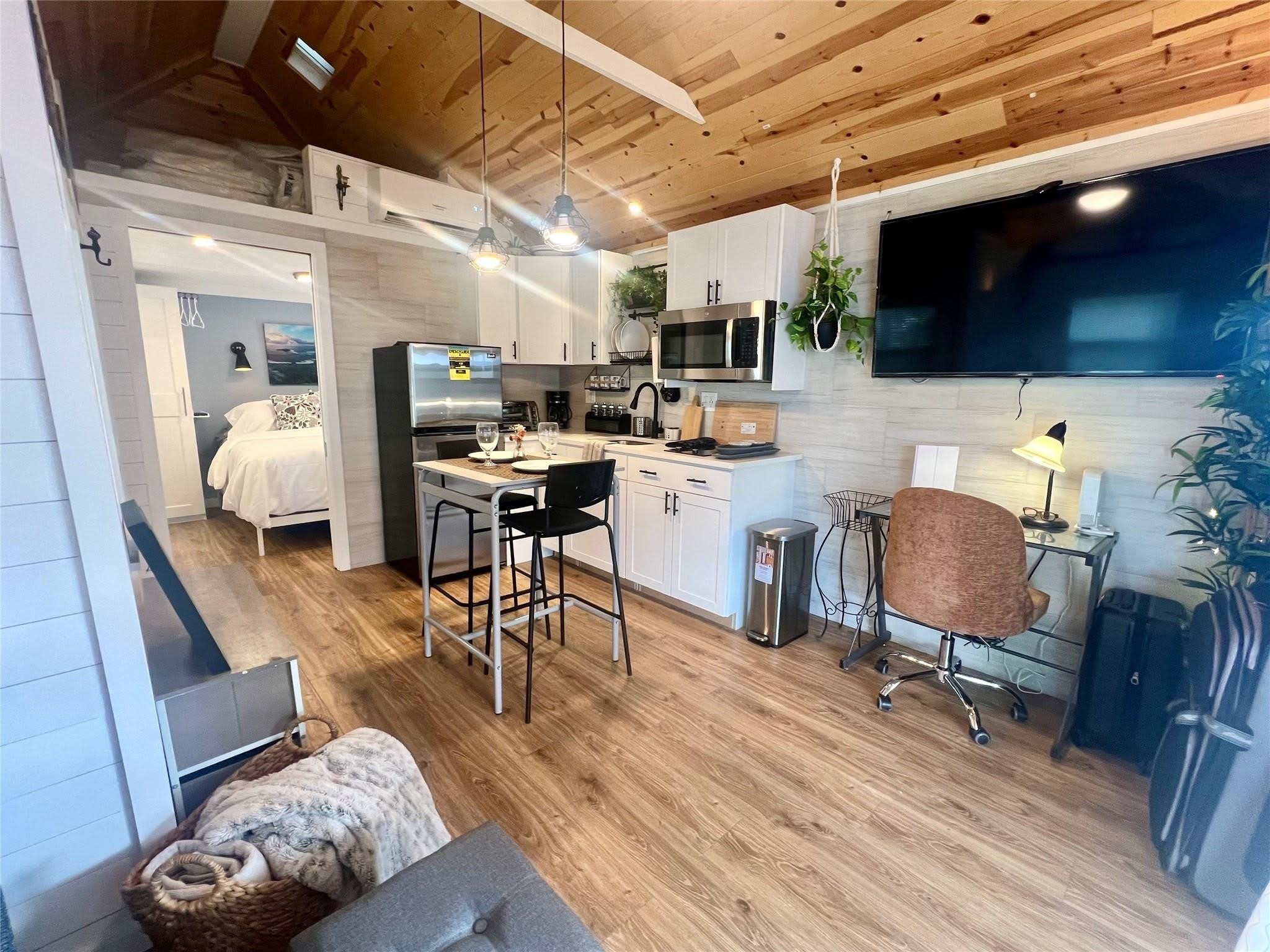 12 SW 6th Street – photo 2