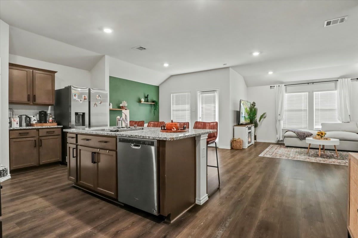 804 Roland Drive – photo 4