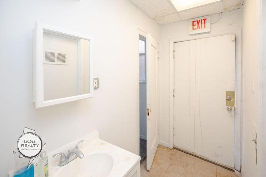 9453 South Ashland Ave. – photo 5