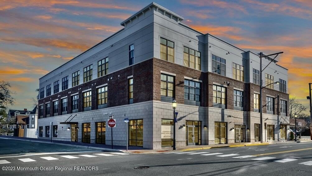 158 First Avenue – photo 2