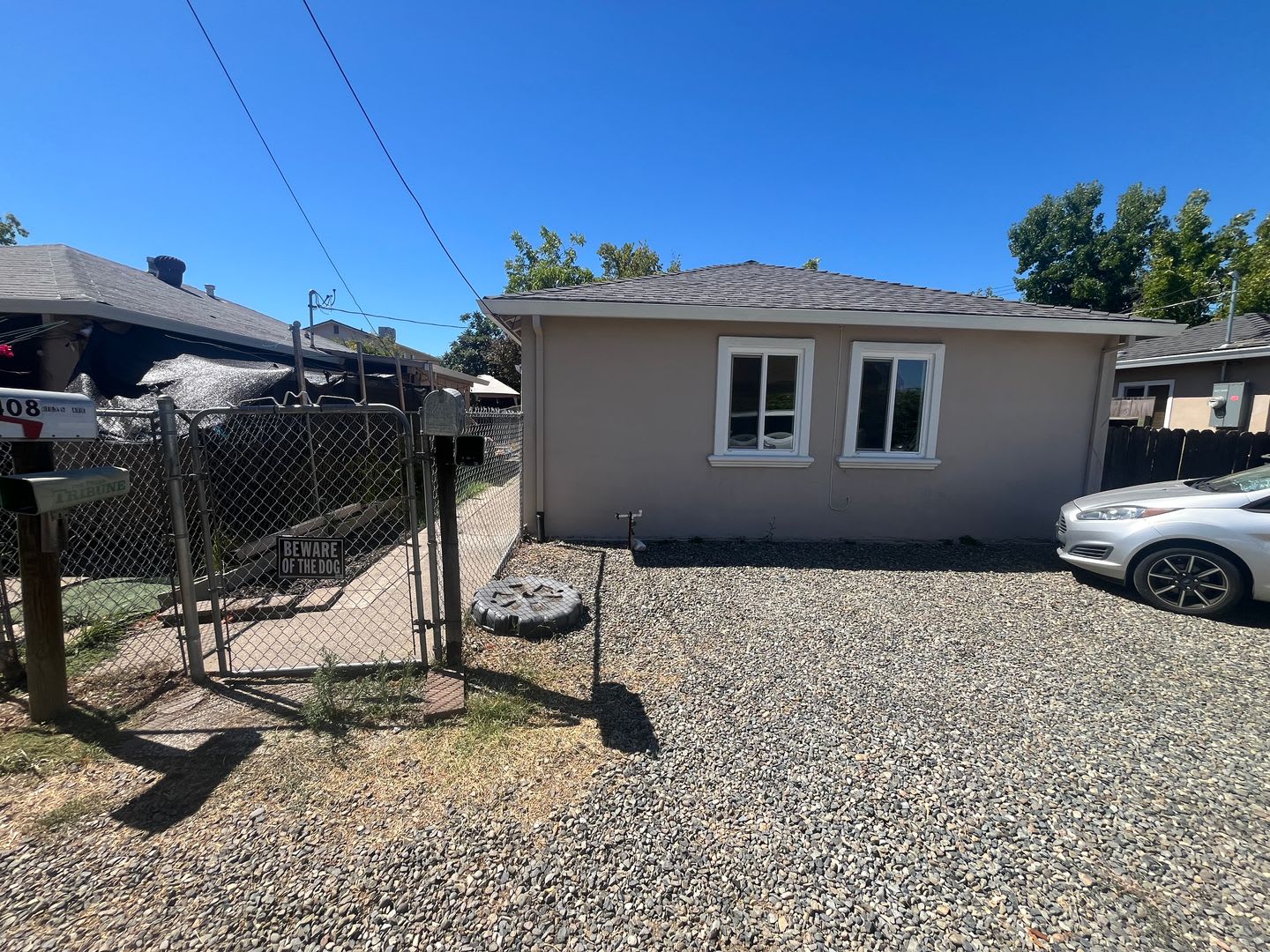 2 Bedroom, 1 Bathroom Roseville Cottage for Lease. – photo 1