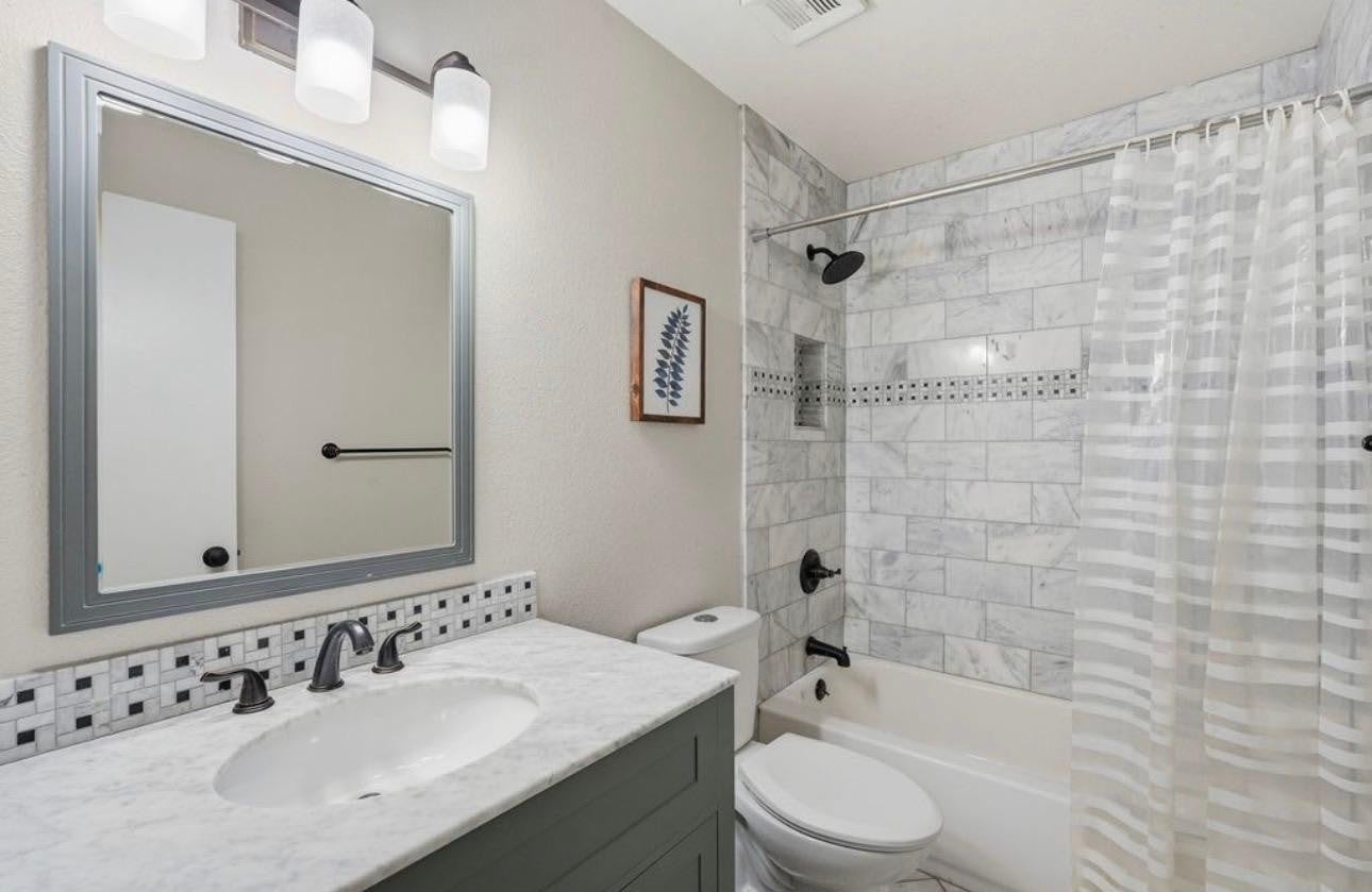 4026 N Granite Reef Rd – photo 2