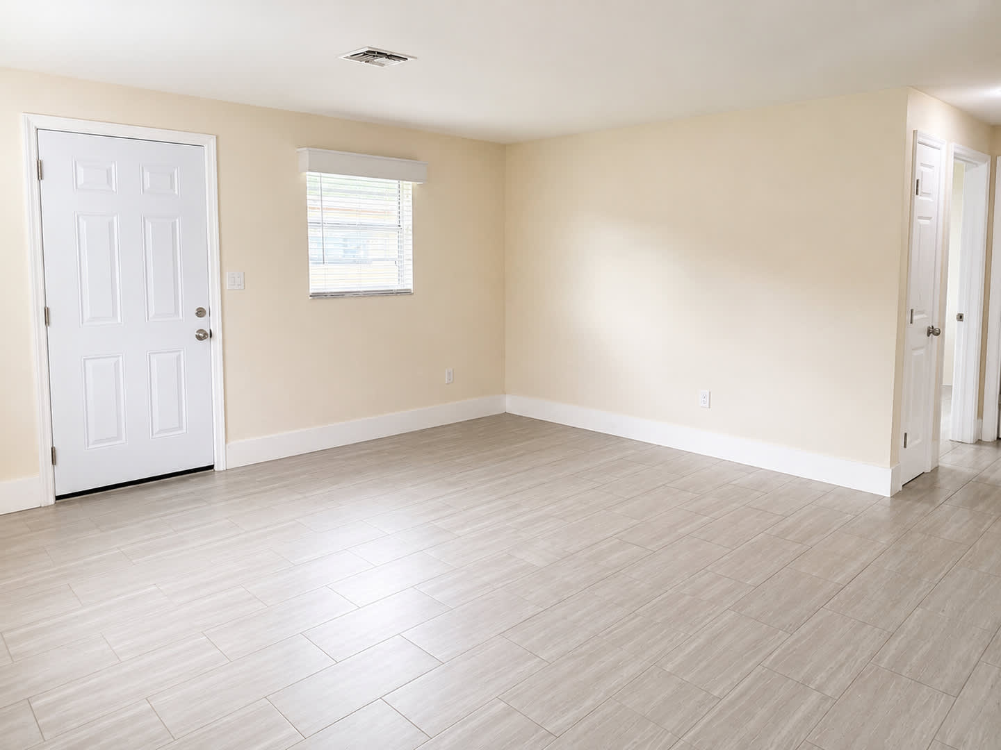 2 Bedroom Duplex – photo 4
