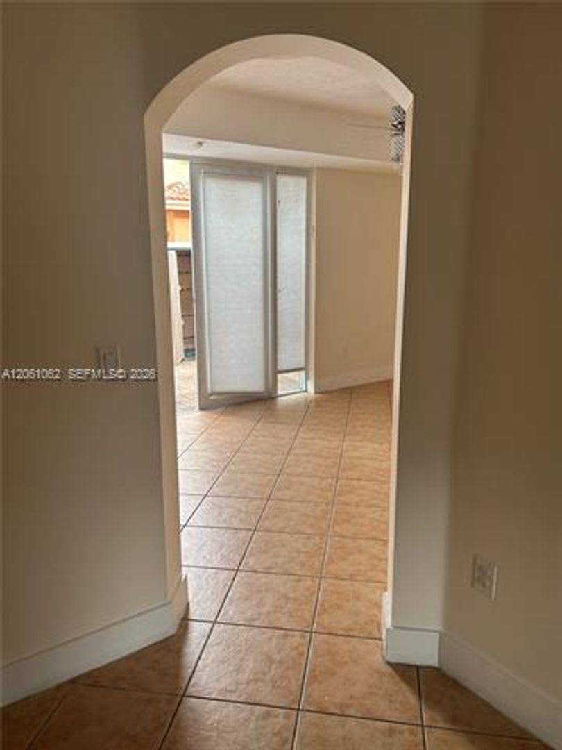8508 NW 141st Ter cu-501, Miami Lakes, FL 33016 – photo 4