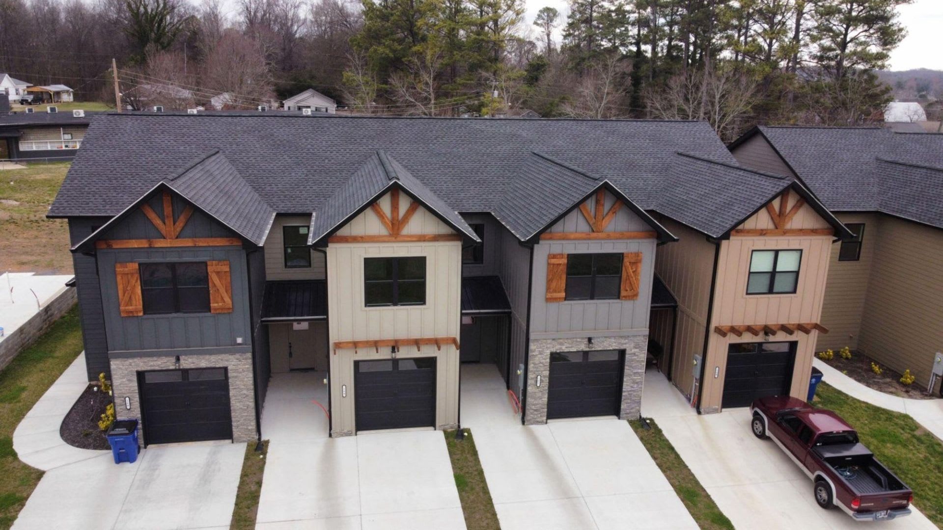 Brand New Townhome 3 bed 3 bath – photo 1