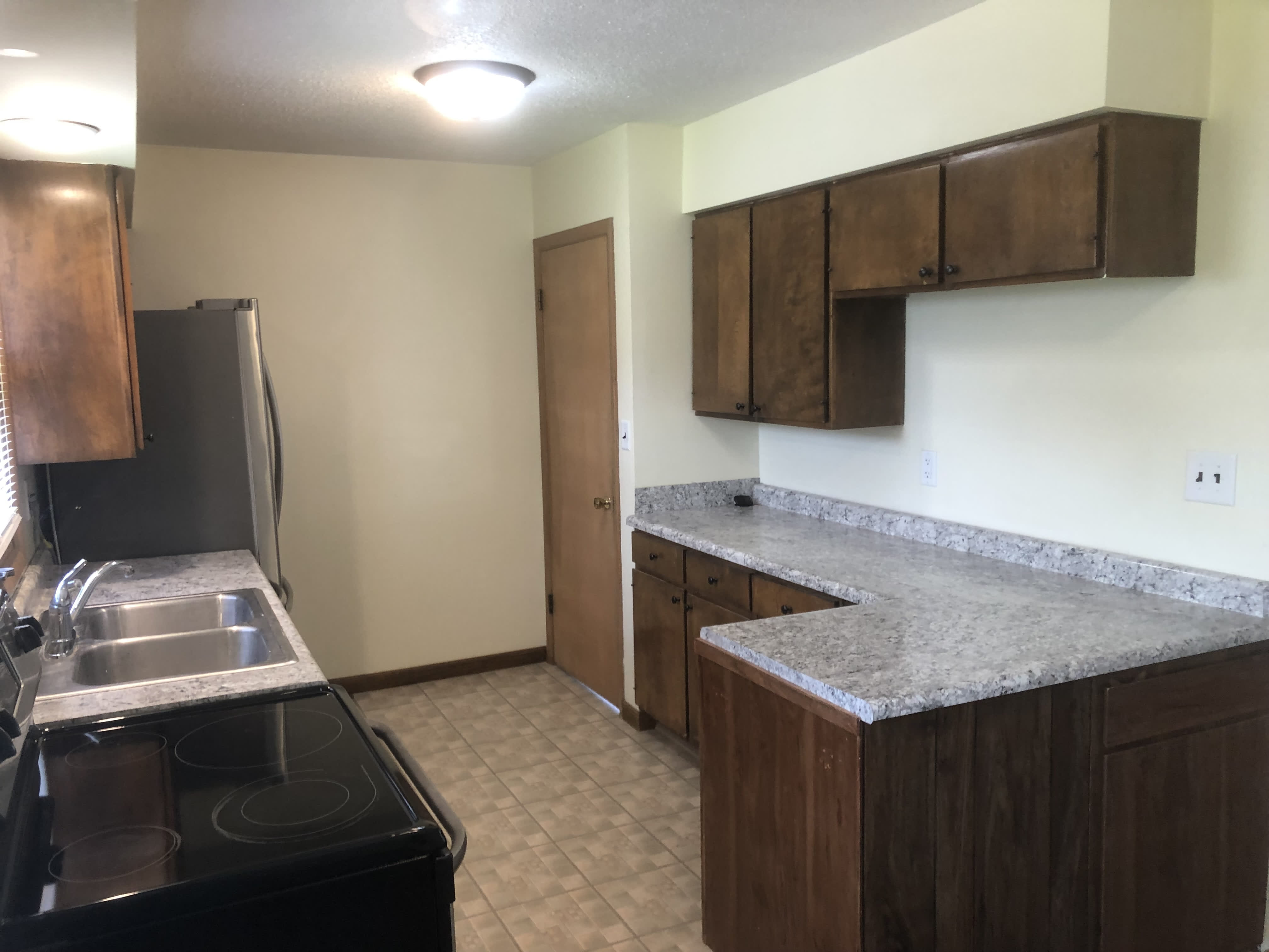 2614 19th Avenue North – photo 4