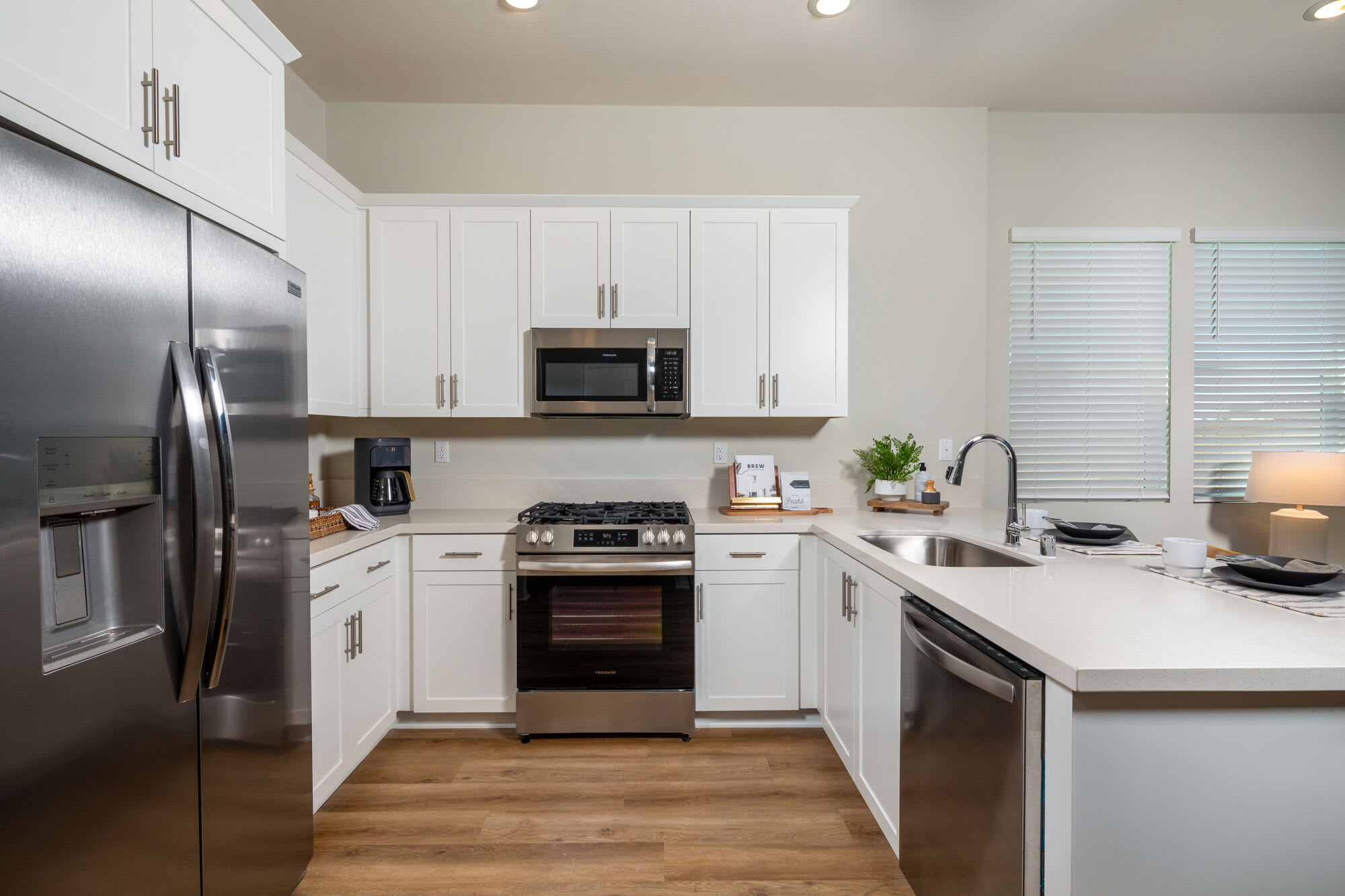 Calista Luxury Townhomes – photo 5