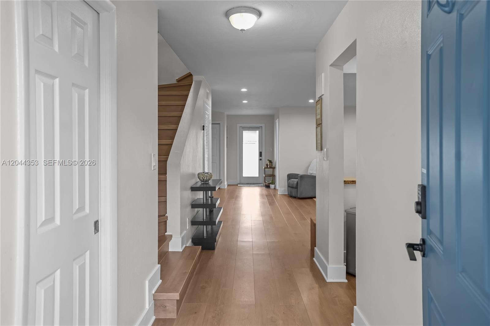 9015 Southwest 96th Avenue – photo 2