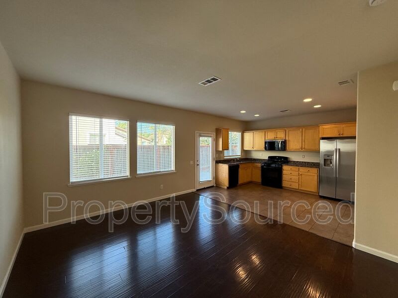 1447 Hearthsong Drive – photo 3