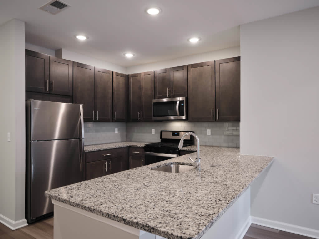 Pearl Pointe Apartments – photo 2