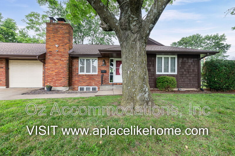 608 E 78Th St – photo 2