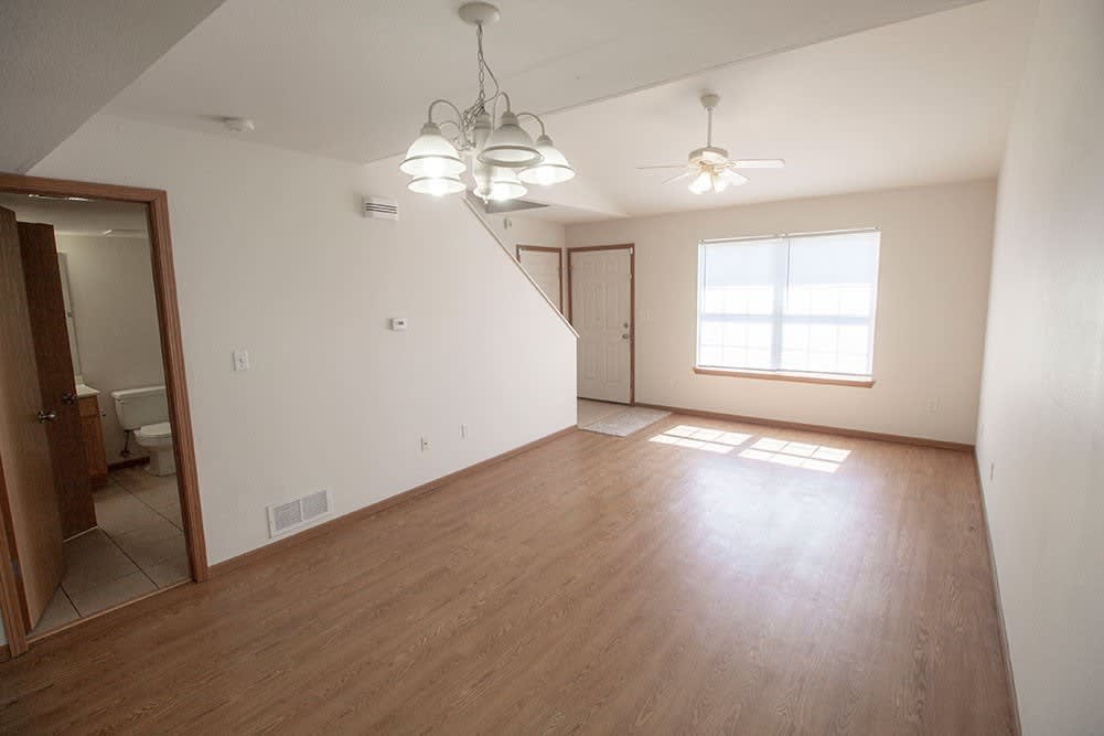 Four Bedroom, Three Bathroom Duplex with Attached Garage – photo 4