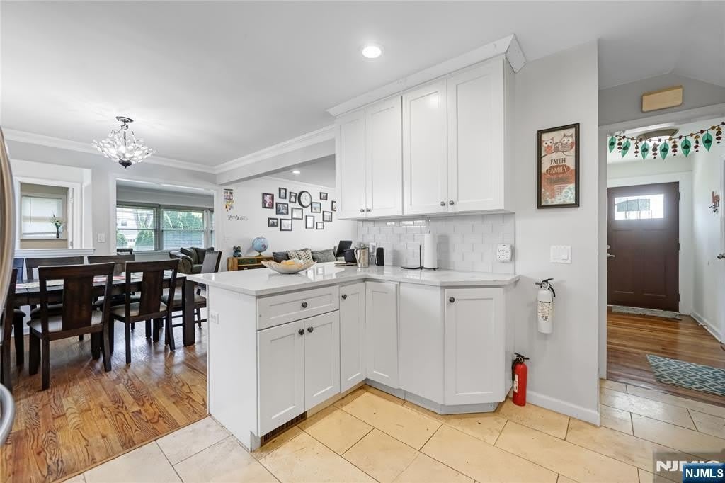 122 Village Circle W – photo 3