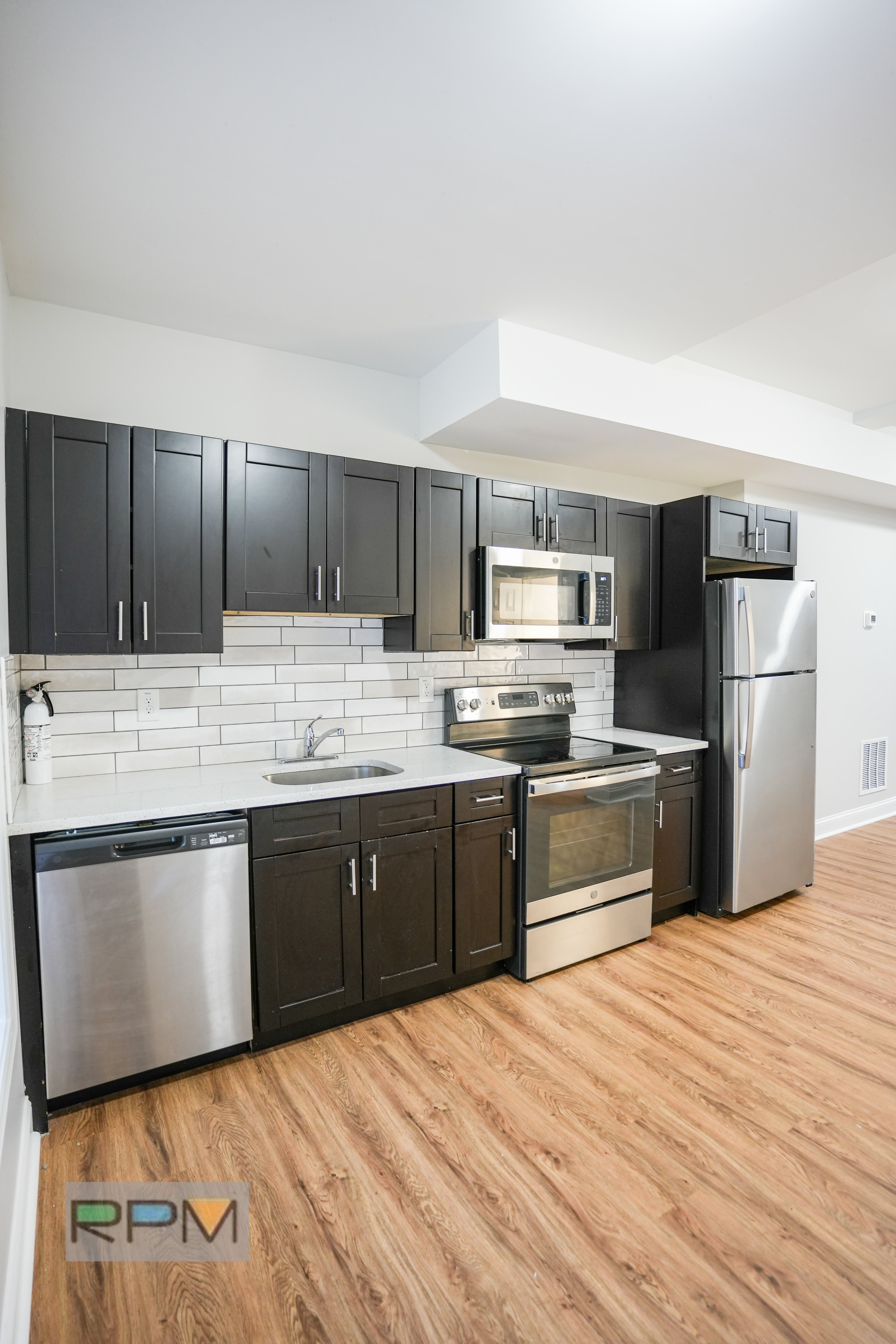 2624 E Madison St – photo 4